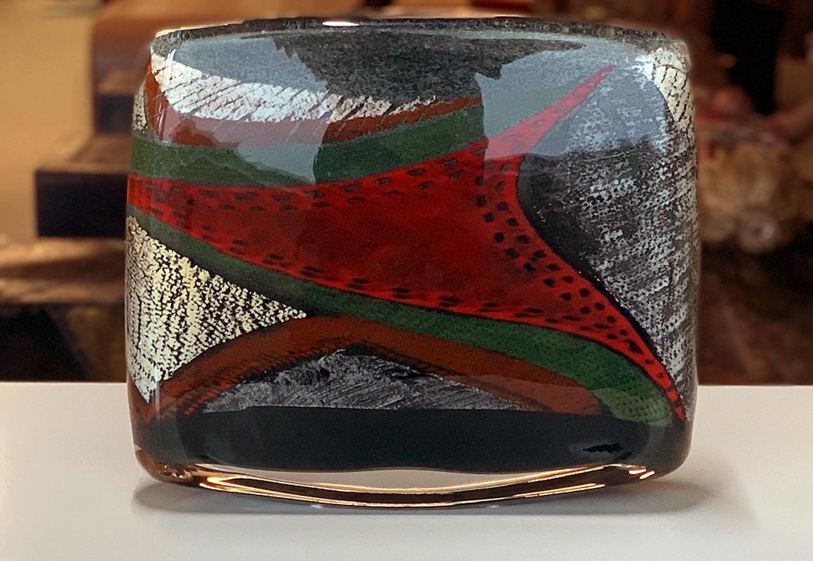 TEST. A striking square art glass vase by French glass circa 1998 by artist duo Marisa et Alain Begou (1948; 1945, active since 1970s), who hand blow glass from their studio in Hérault, France. This vase in a weighty near square form is contrast