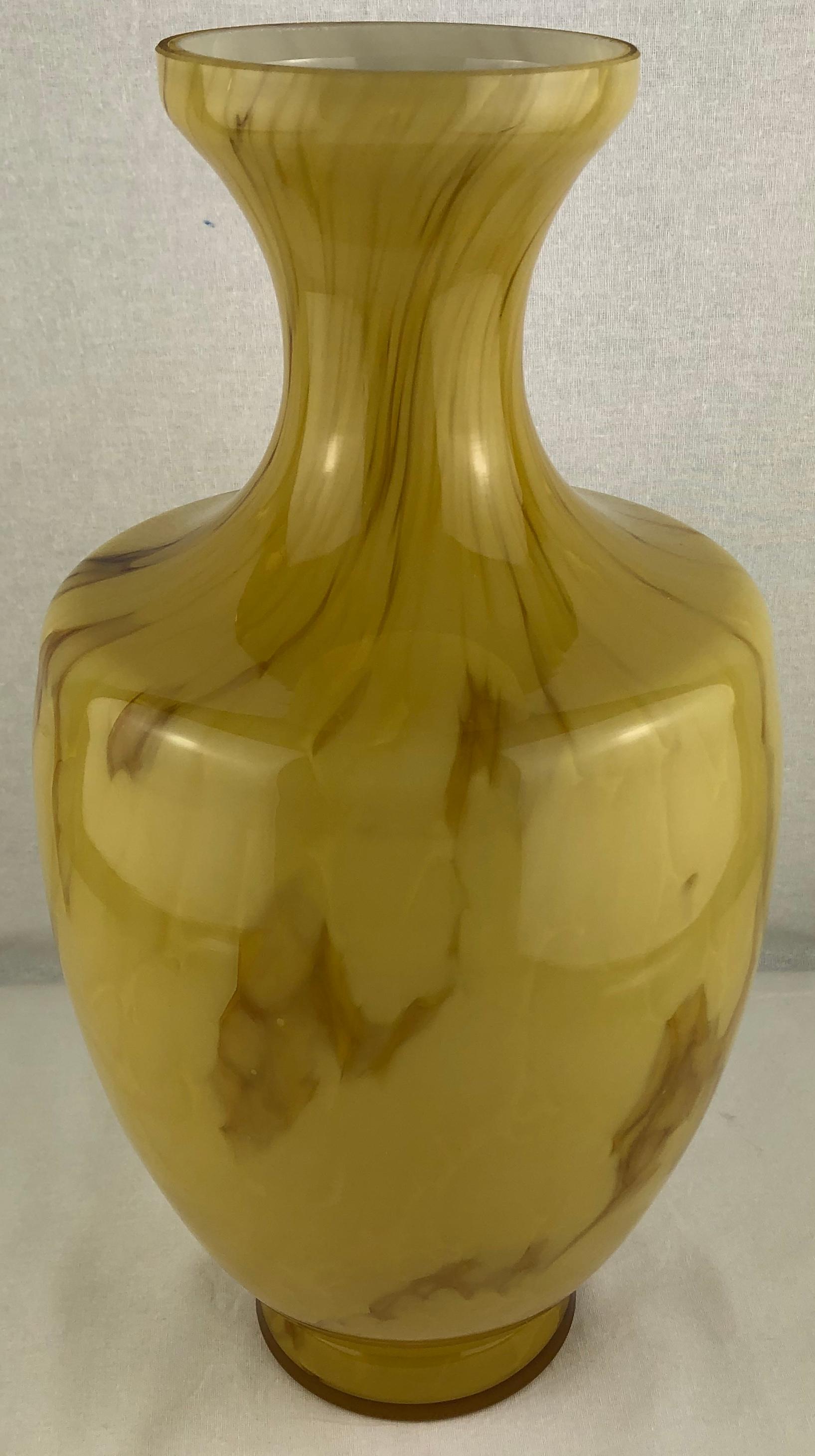 French Art Glass Vase, Mid-20th Century 3