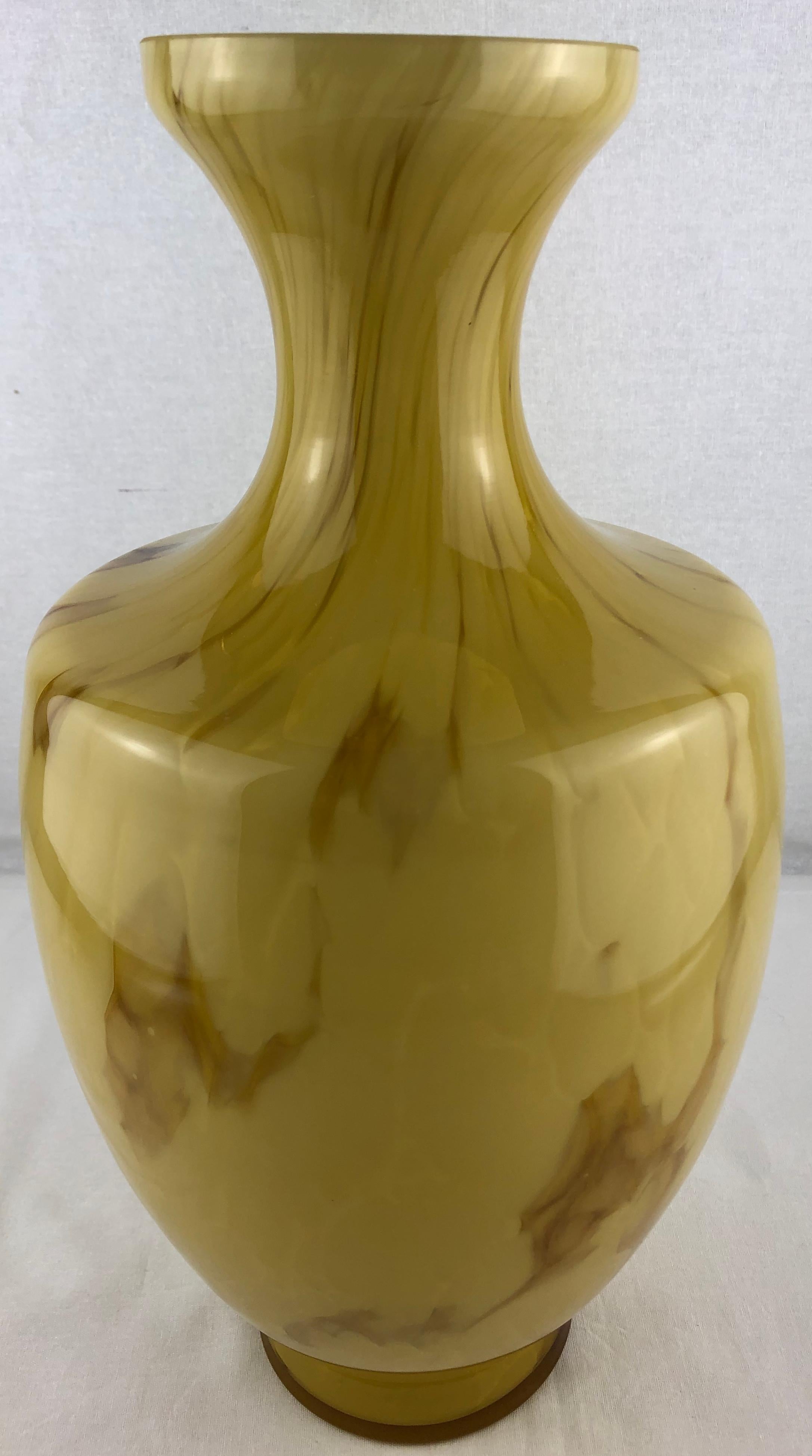 French Art Glass Vase, Mid-20th Century 4