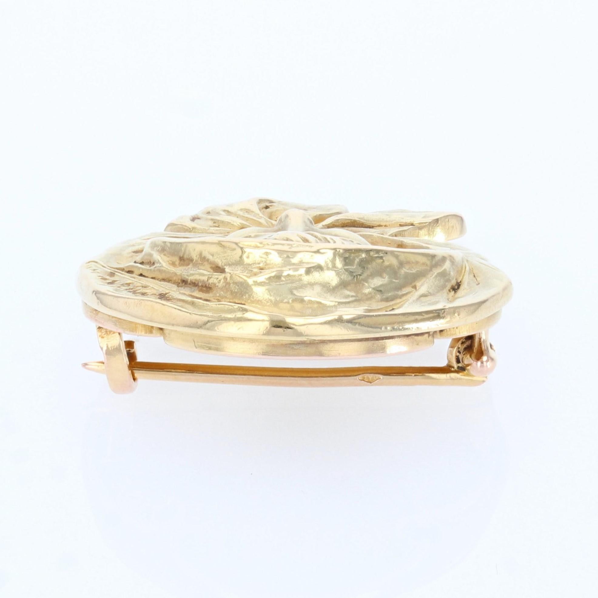 French Art Nouveau 18 Karat Yellow Gold Child's Portrait Brooch For Sale 7