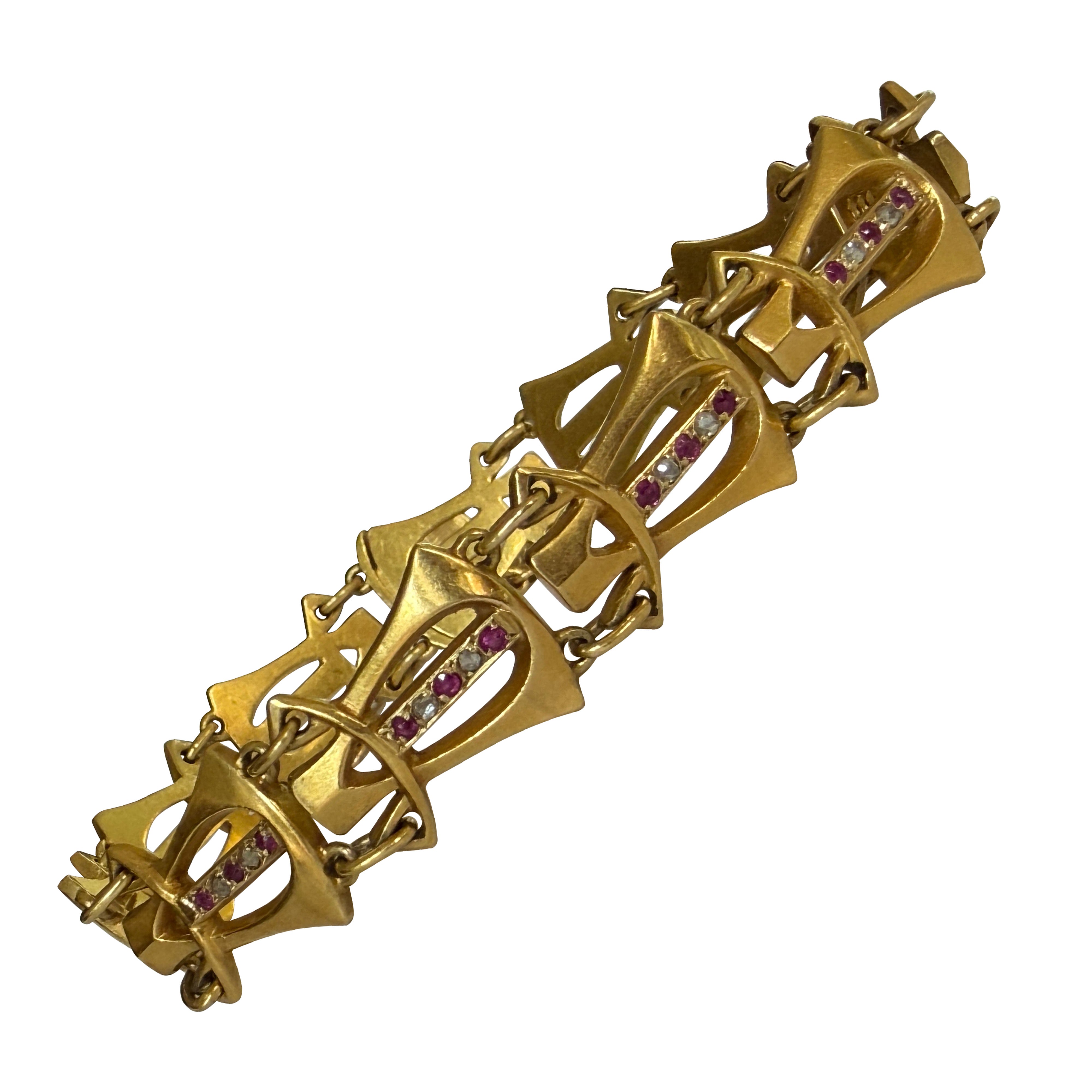 Bracelet à maillons en or jaune 18K, diamants et rubis, de style Art Nouveau français en vente