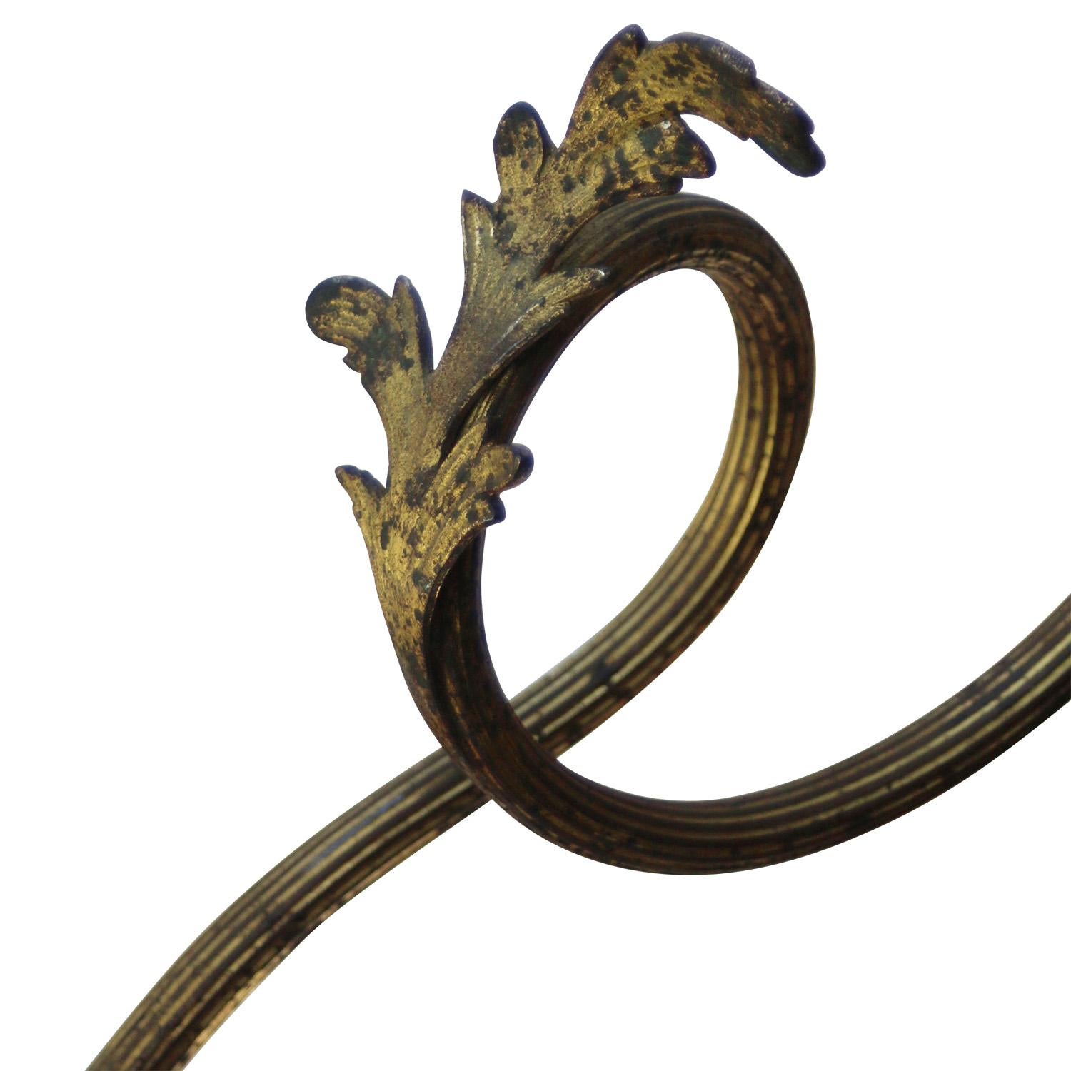 Lampadario a sospensione francese Art Nouveau a 5 bracci in ottone e vetro satinato in vendita 1