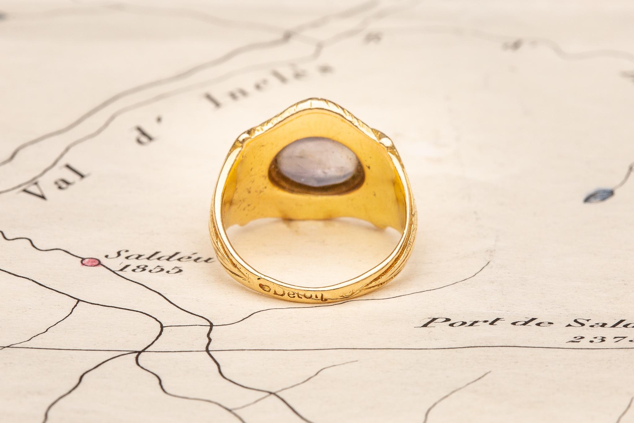 Französischer Jugendstil Antiker 18K Gold 1,6ct Lila Stern Saphir Ring im Zustand „Hervorragend“ im Angebot in London, GB