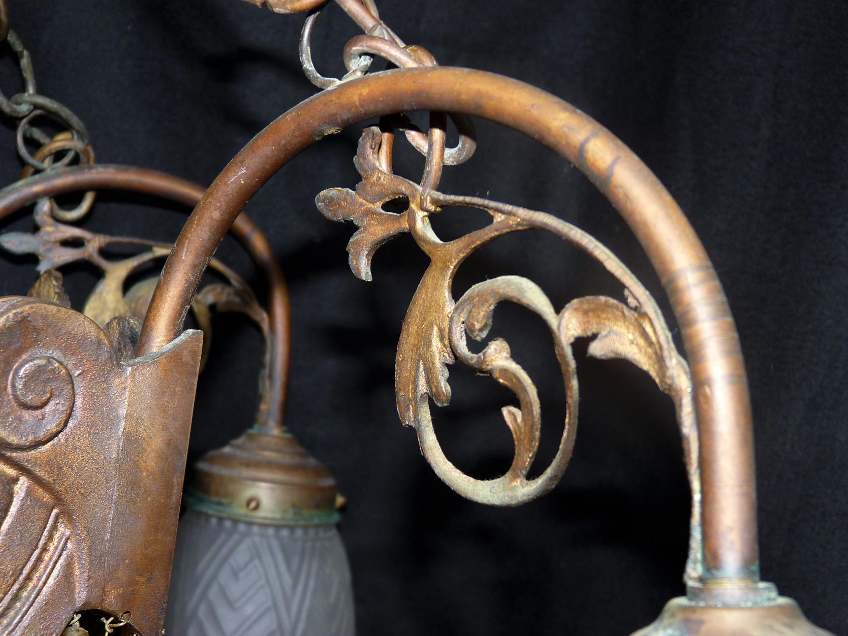 French Art Nouveau, Art Deco Amber Glass Straws Fringe Bronze & Brass Chandelier For Sale 2