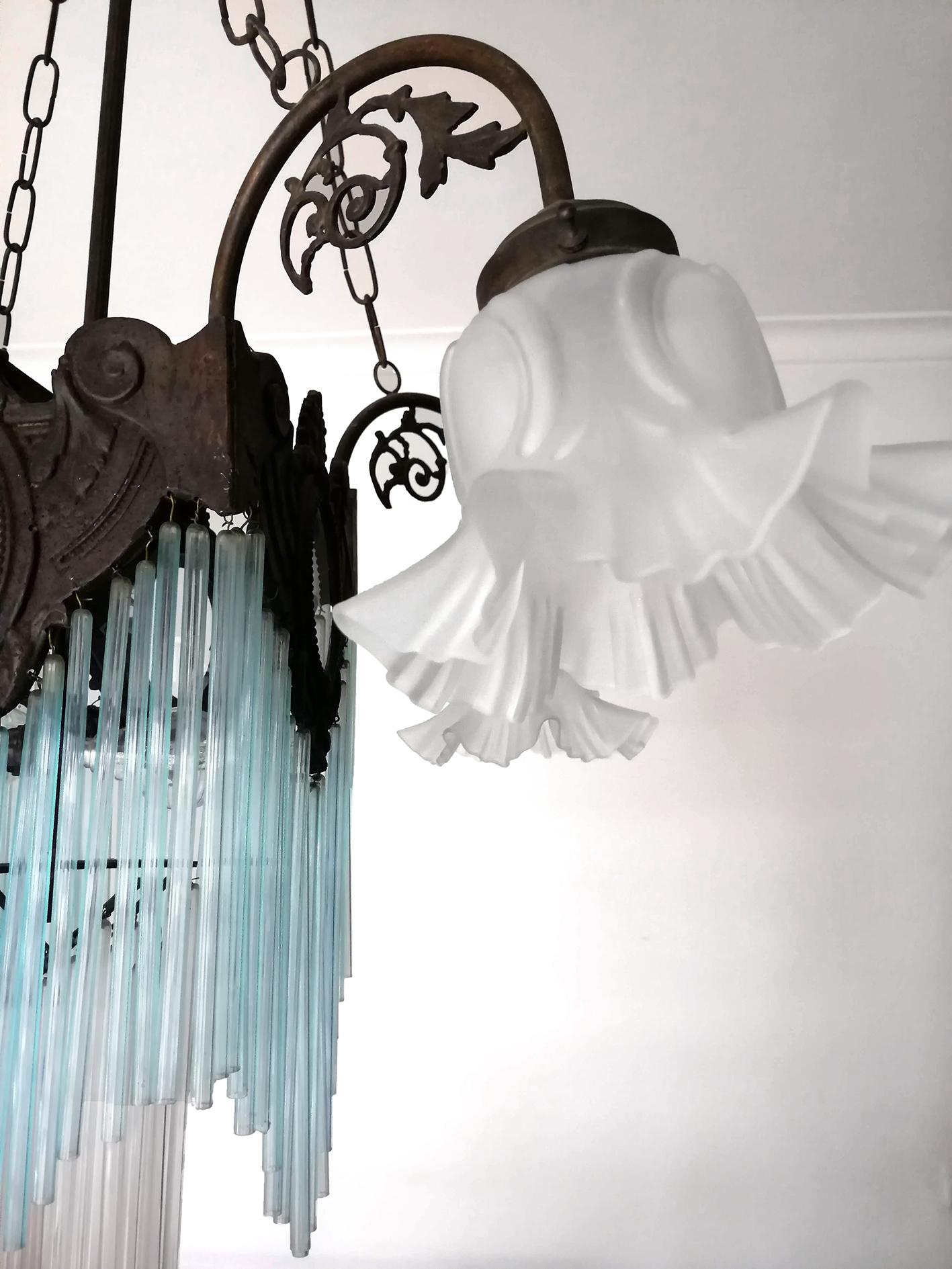 French Art Nouveau, Art Deco Blue Glass Straws Fringe and Bronze Chandelier In Good Condition For Sale In Coimbra, PT