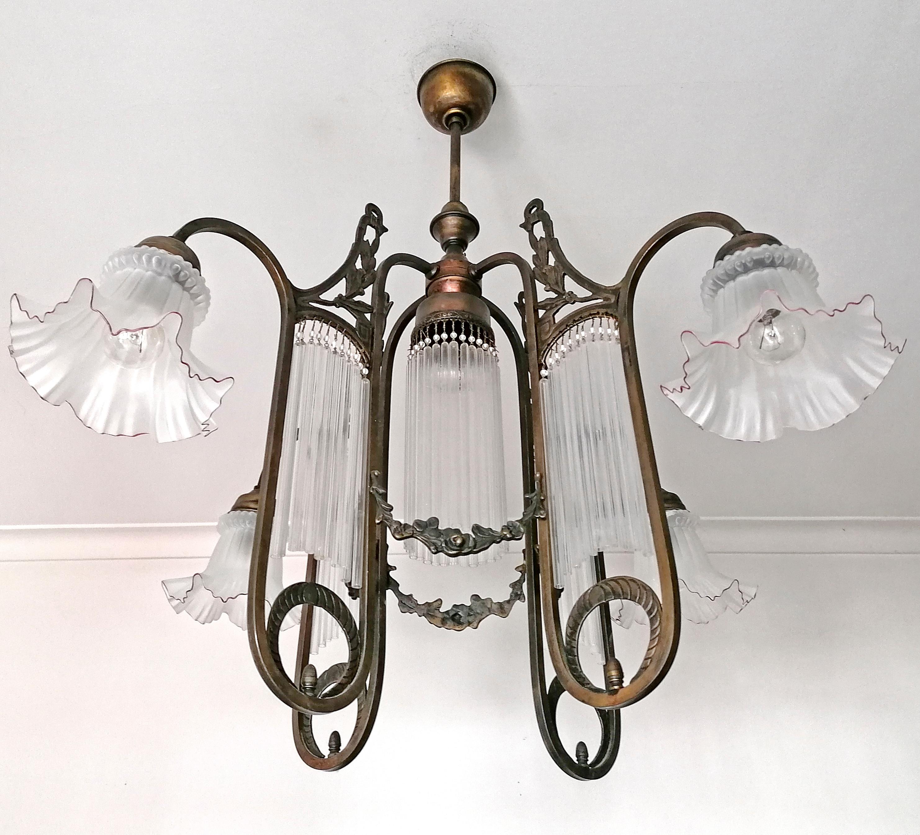 French Art Nouveau Art Deco Chandelier w Garlands and Beaded Glass Straw Fringes In Good Condition For Sale In Coimbra, PT