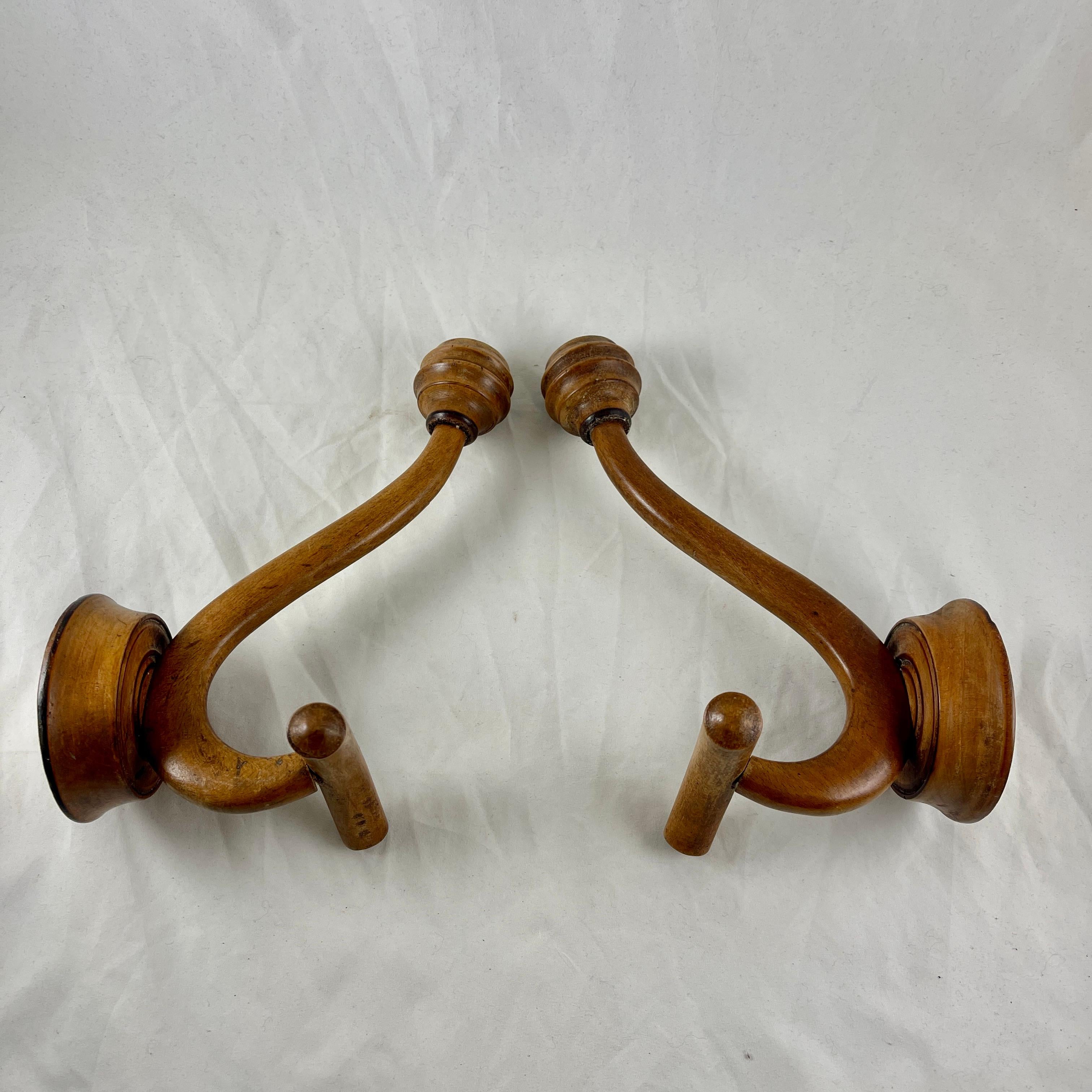 Early 20th Century French Art Nouveau Bentwood Coat & Hat Hooks, a Pair For Sale