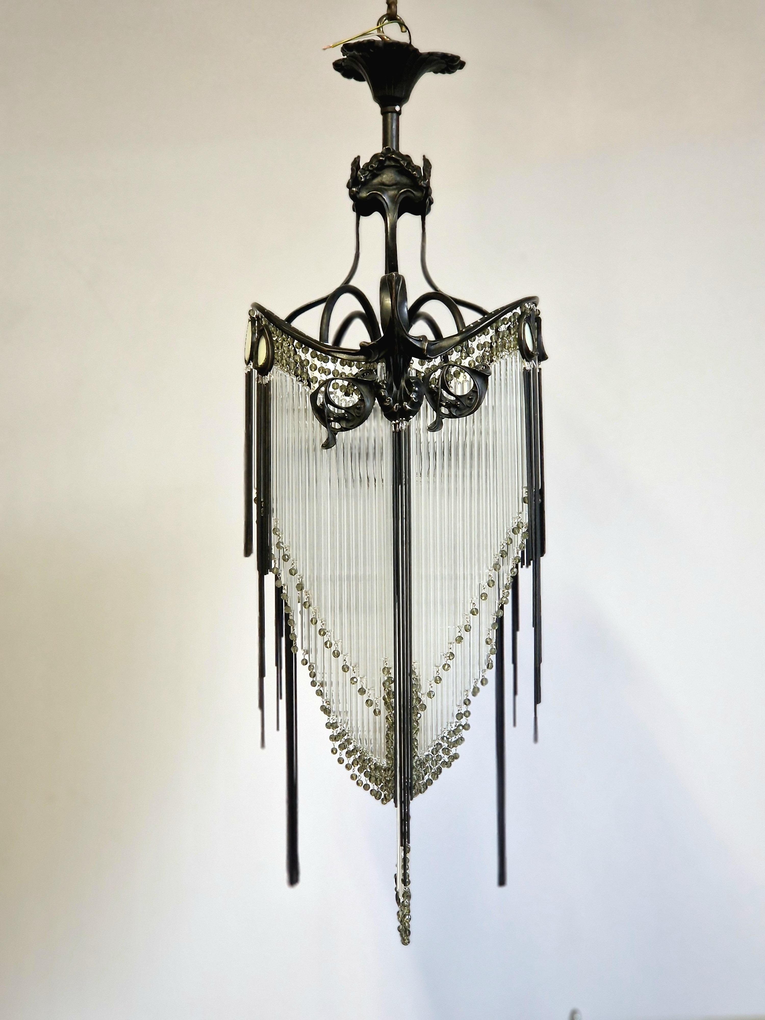 Lampadario francese Art Nouveau in bronzo ossidato nero Guimard in vendita 1