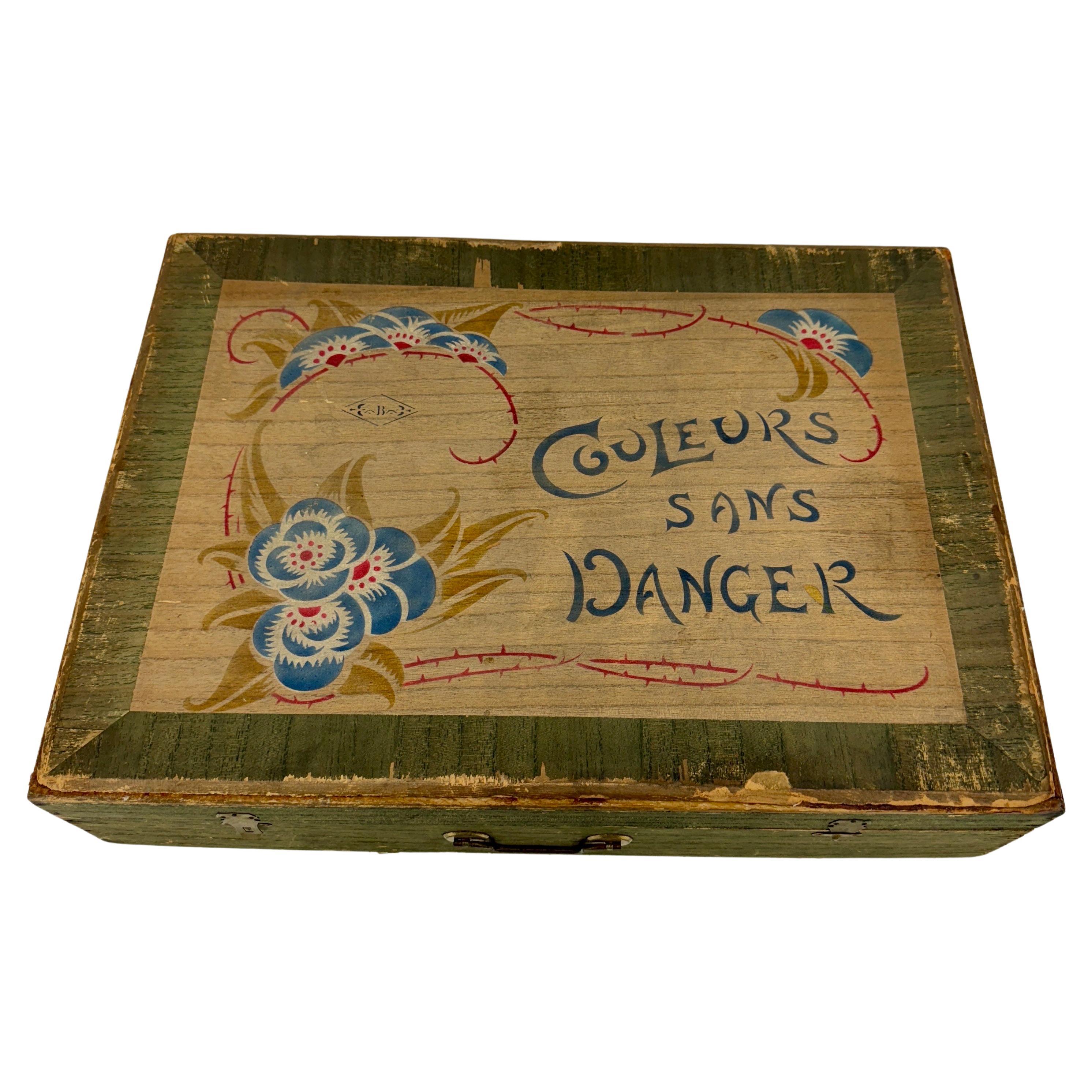 French Art Nouveau Bourgeois Aine-Paris Paint Box Set, Circa 1910's For Sale