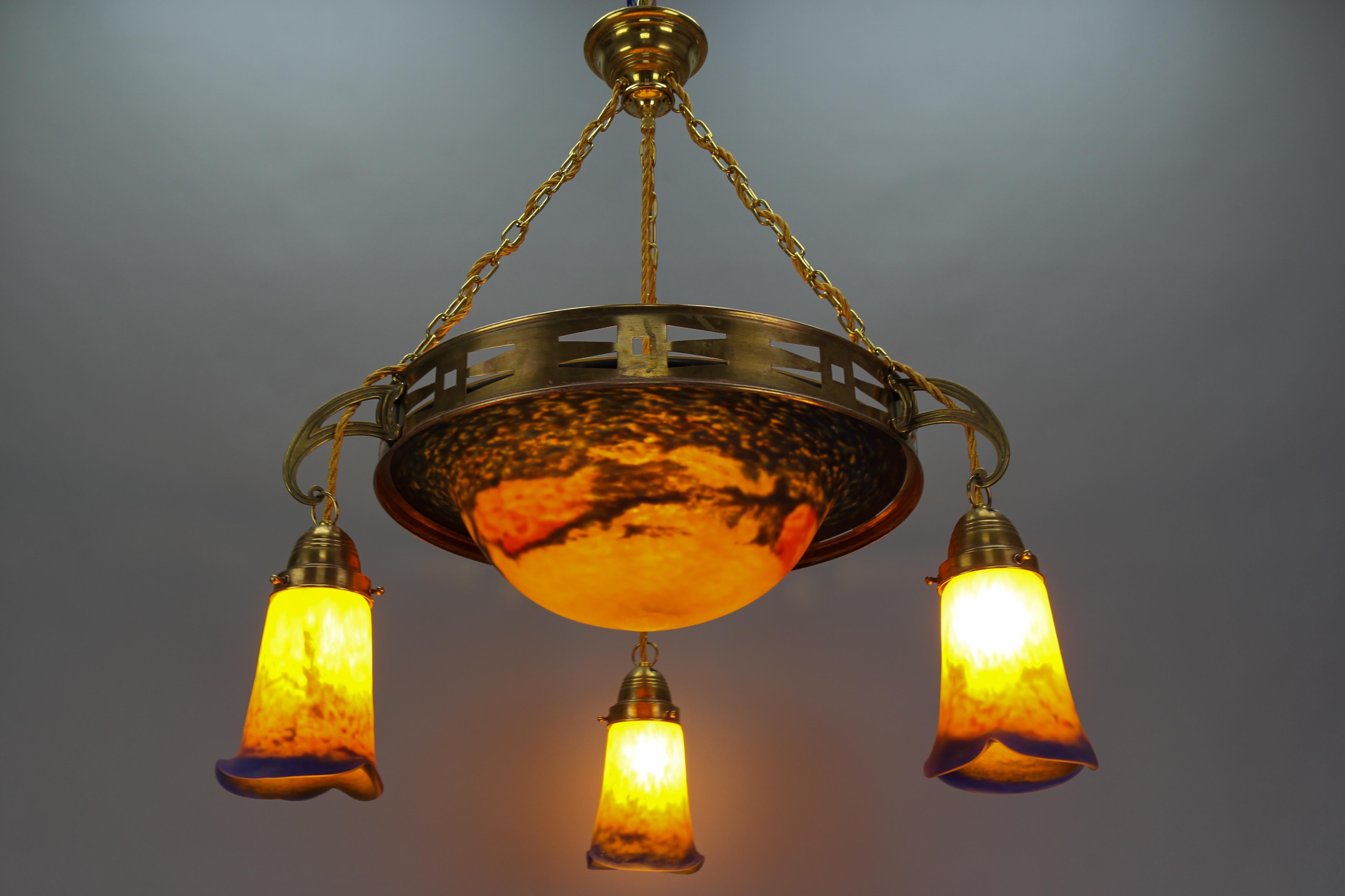 French, Art Nouveau Brass Chandelier with Pâte De Verre Glass by Noverdy, 1920s For Sale 14