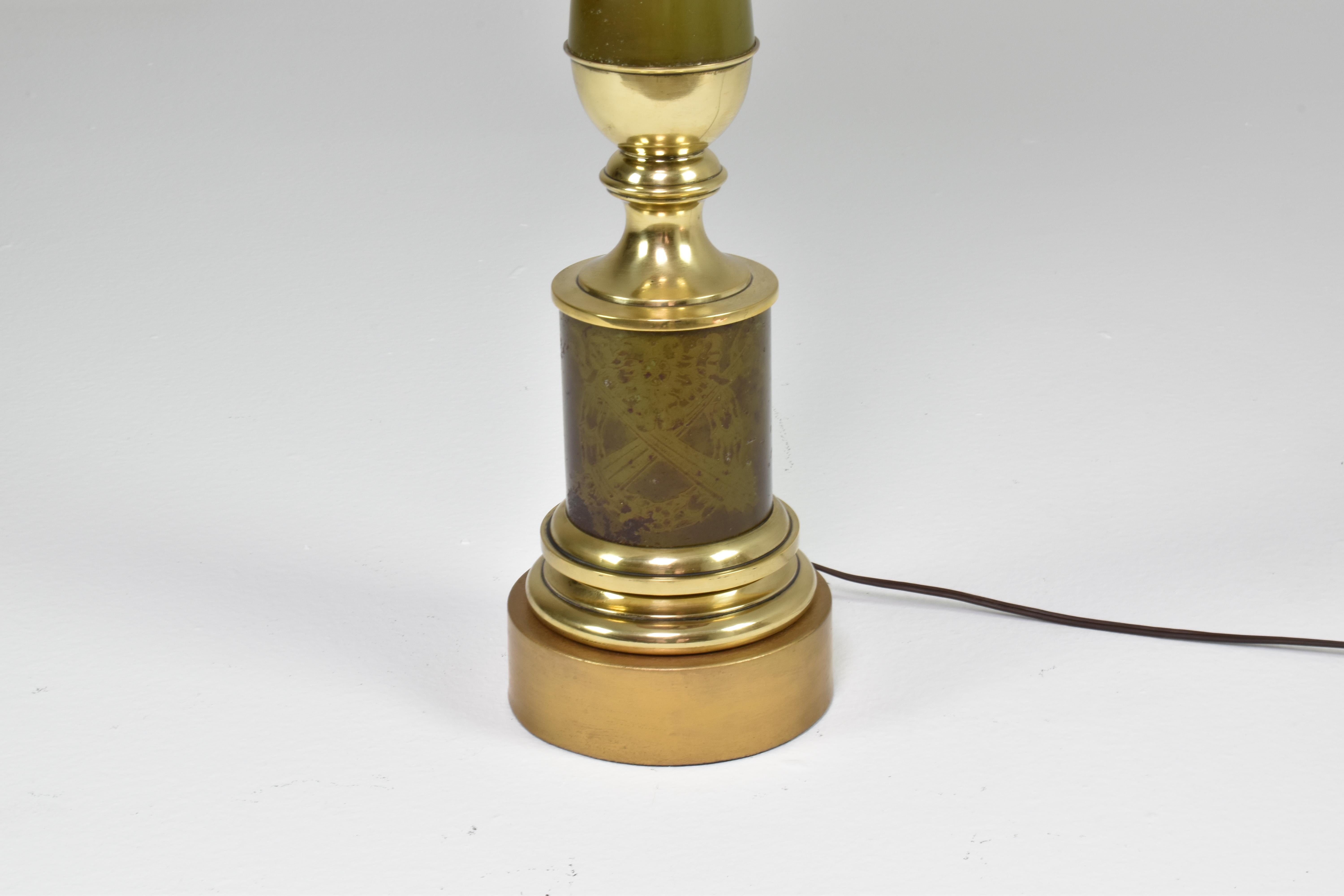 Lámpara de mesa francesa Art Nouveau de latón y cobre, años 1910-20 en venta 2