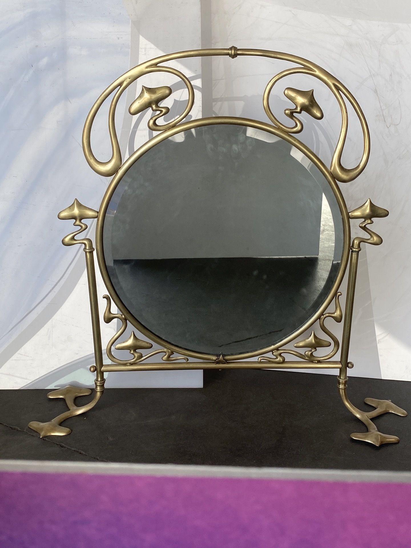Late 19th Century French Art Nouveau Brass Fire Screen with Mirror For Sale