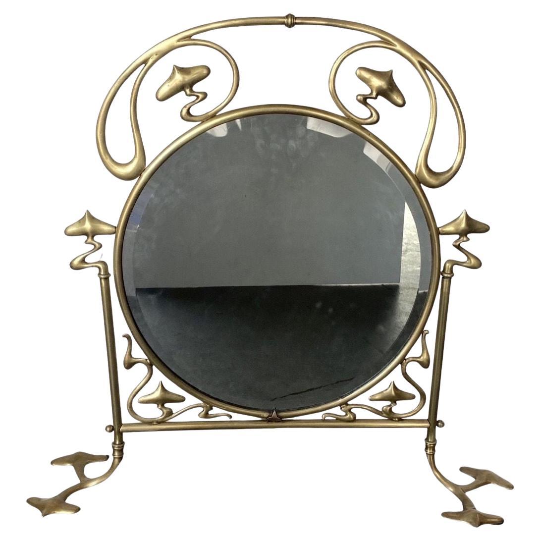 French Art Nouveau Brass Fire Screen with Mirror im Angebot