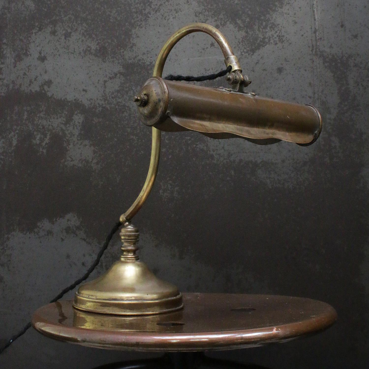 Early 20th Century French Art Nouveau Brass Table Desk Light Piano Lamp