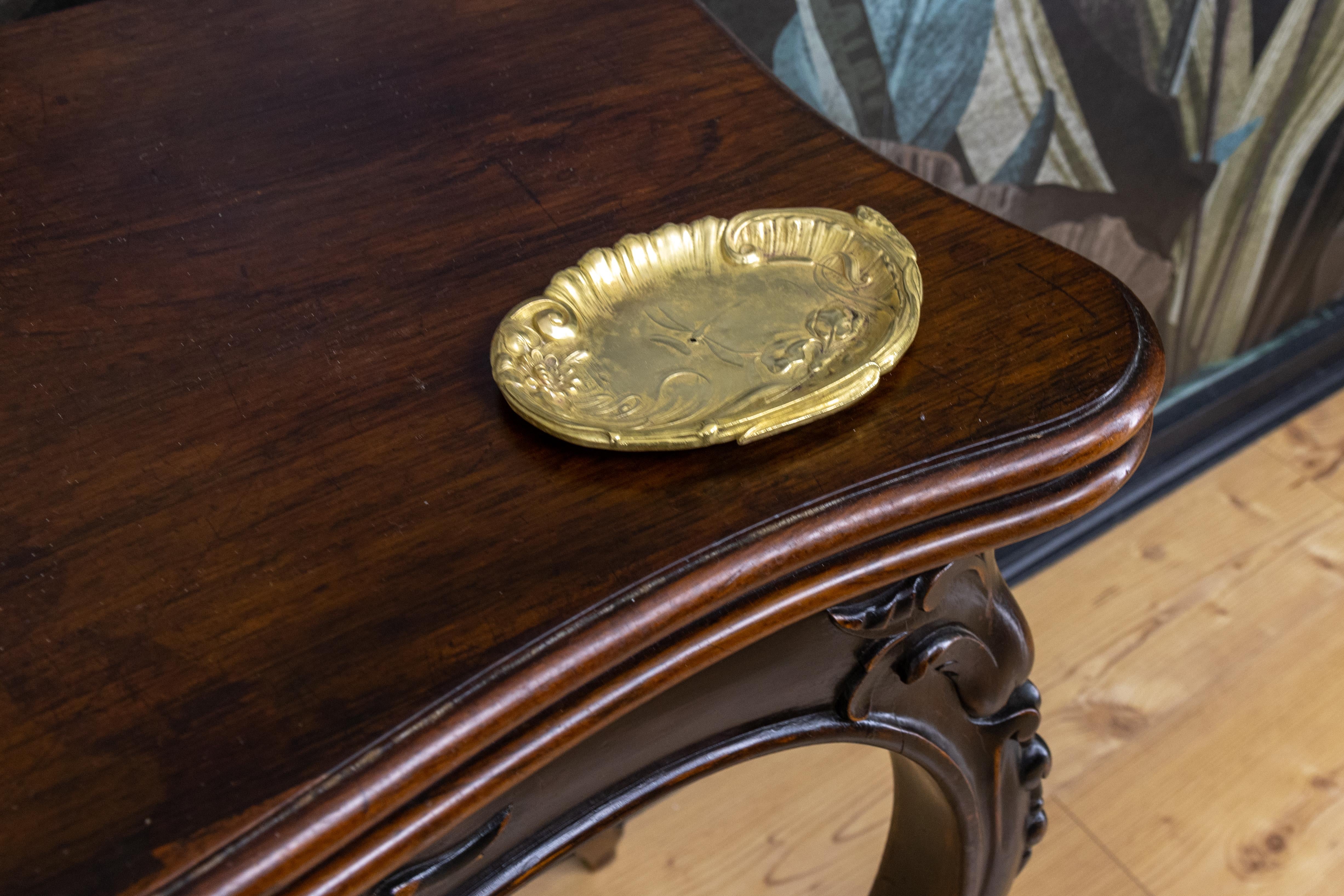 French Art Nouveau Brass Vide - Poche or Pin Tray with Dragonfly and Flowers For Sale 7