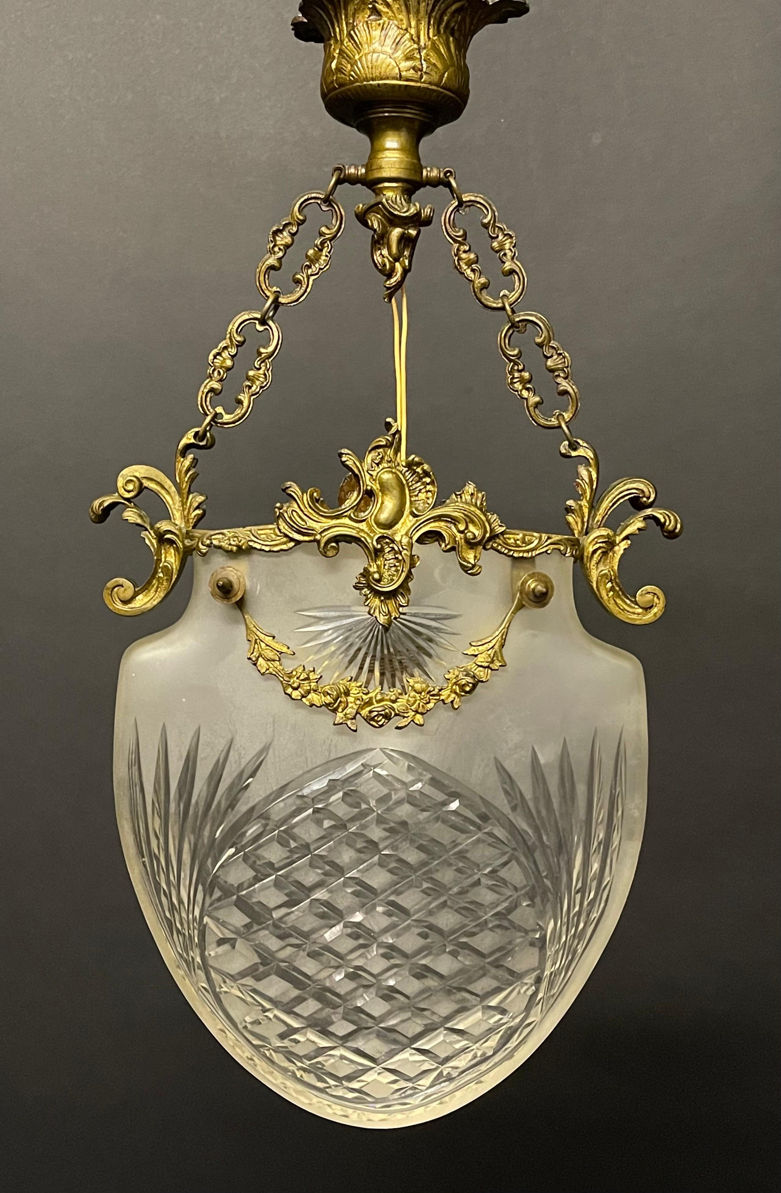 French Art Nouveau Bronze and Cut Glass Pendant, circa 1900s For Sale 1