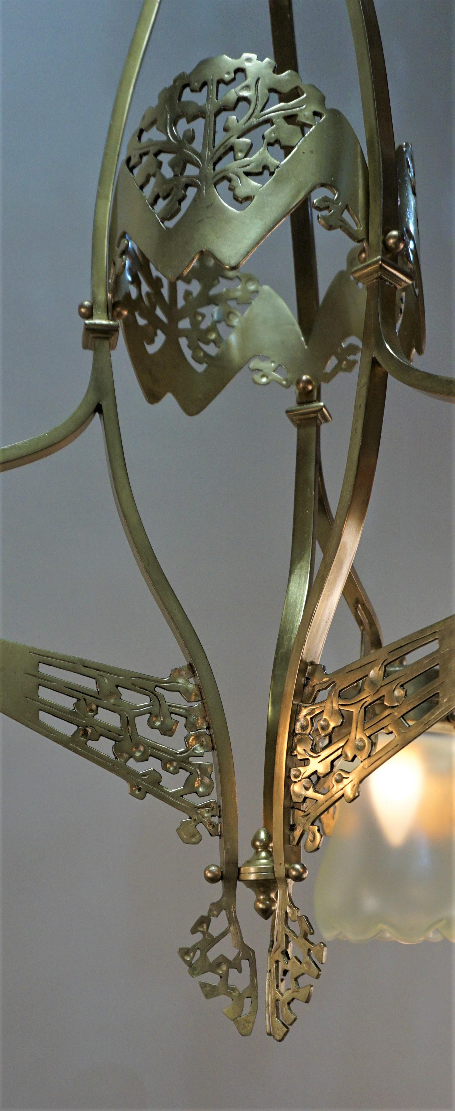 French Art Nouveau Bronze and Opaline Glass Chandelier In Good Condition In Fairfax, VA