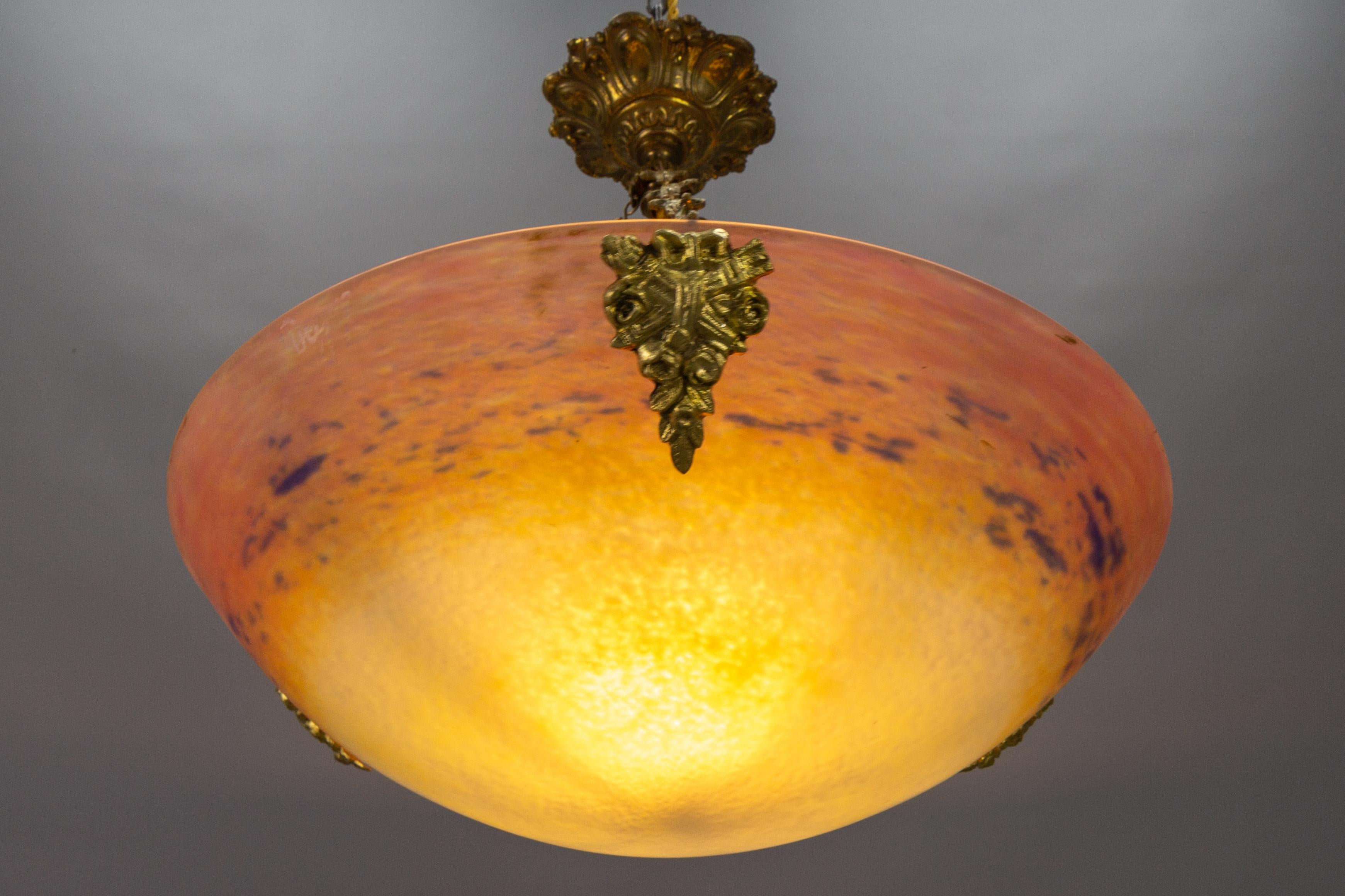 French Art Nouveau Bronze and Polychrome Glass Pendant Light Signed Degué, 1920s For Sale 4