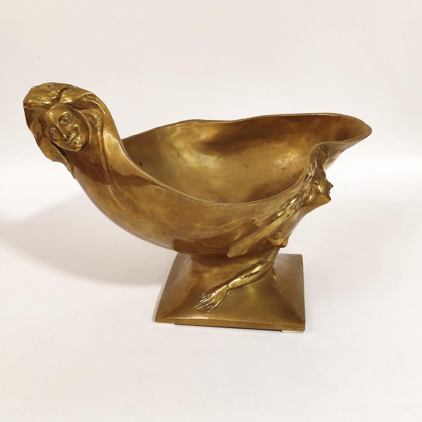 French Art Nouveau Bronze Bowl by George Engrand For Sale 6