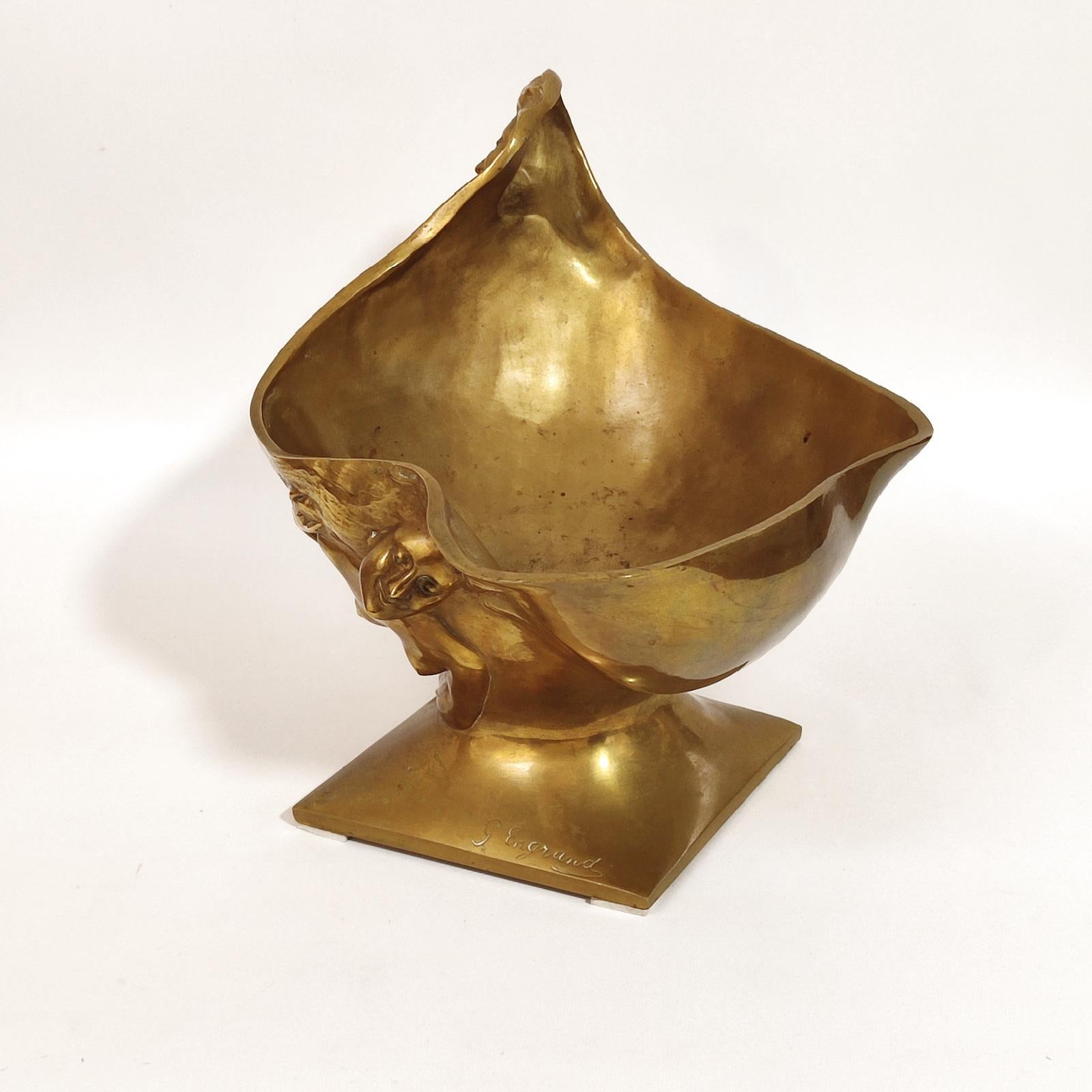 French Art Nouveau Bronze Bowl by George Engrand For Sale 2