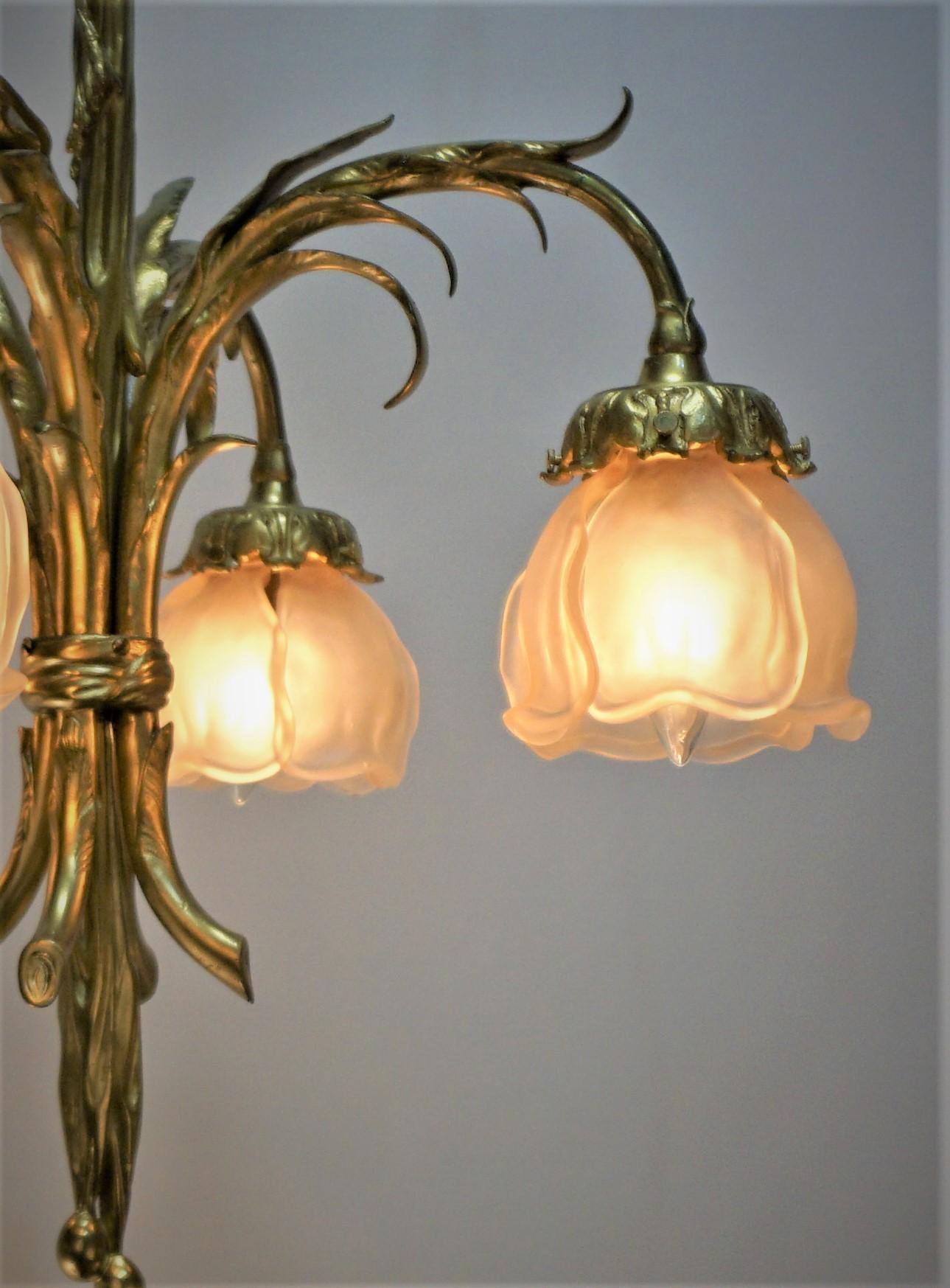 Early 20th Century French Art Nouveau Bronze Chandelier For Sale