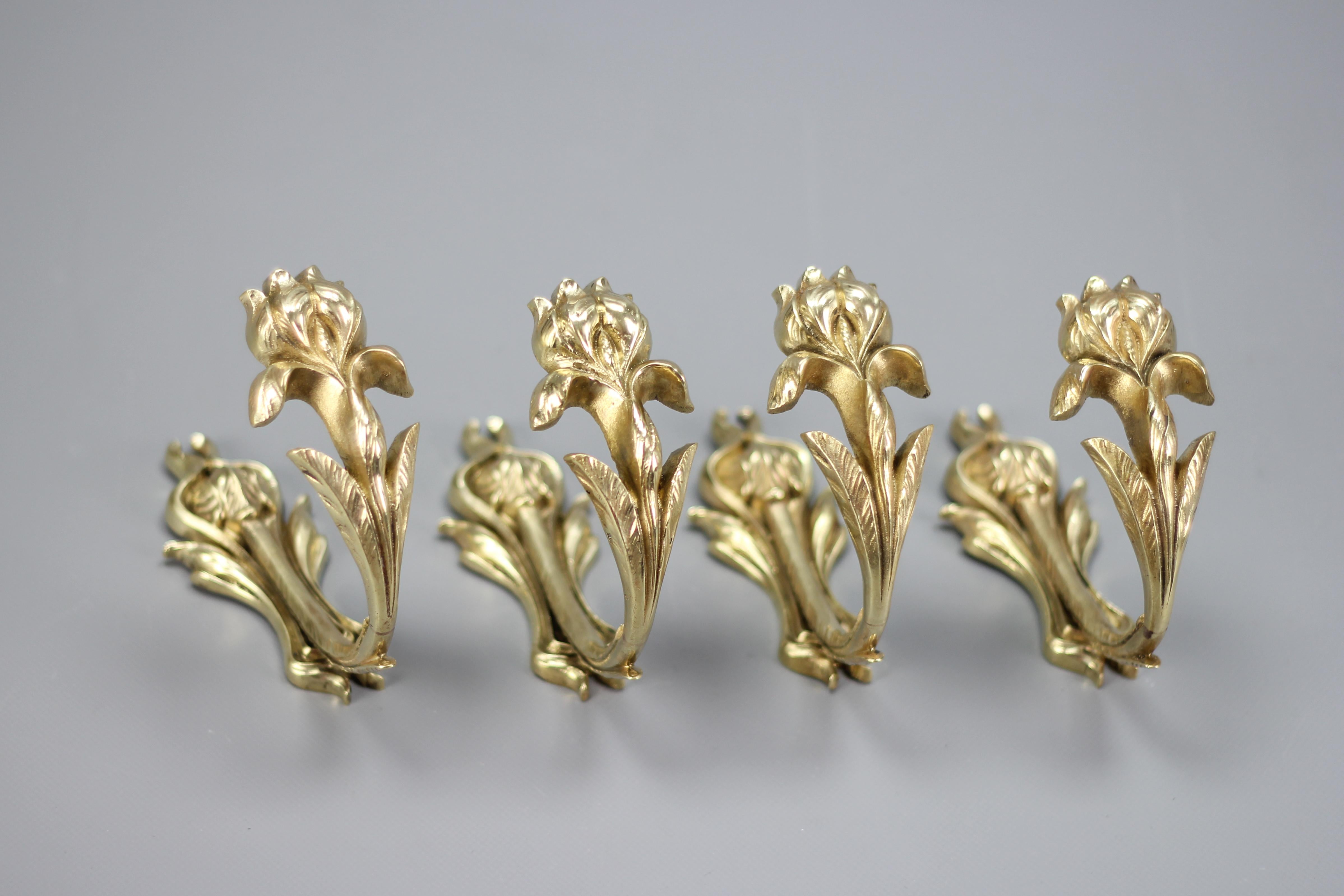 Early 20th Century French Art Nouveau Bronze Curtain Tiebacks or Curtain Holders Iris, Set of Four