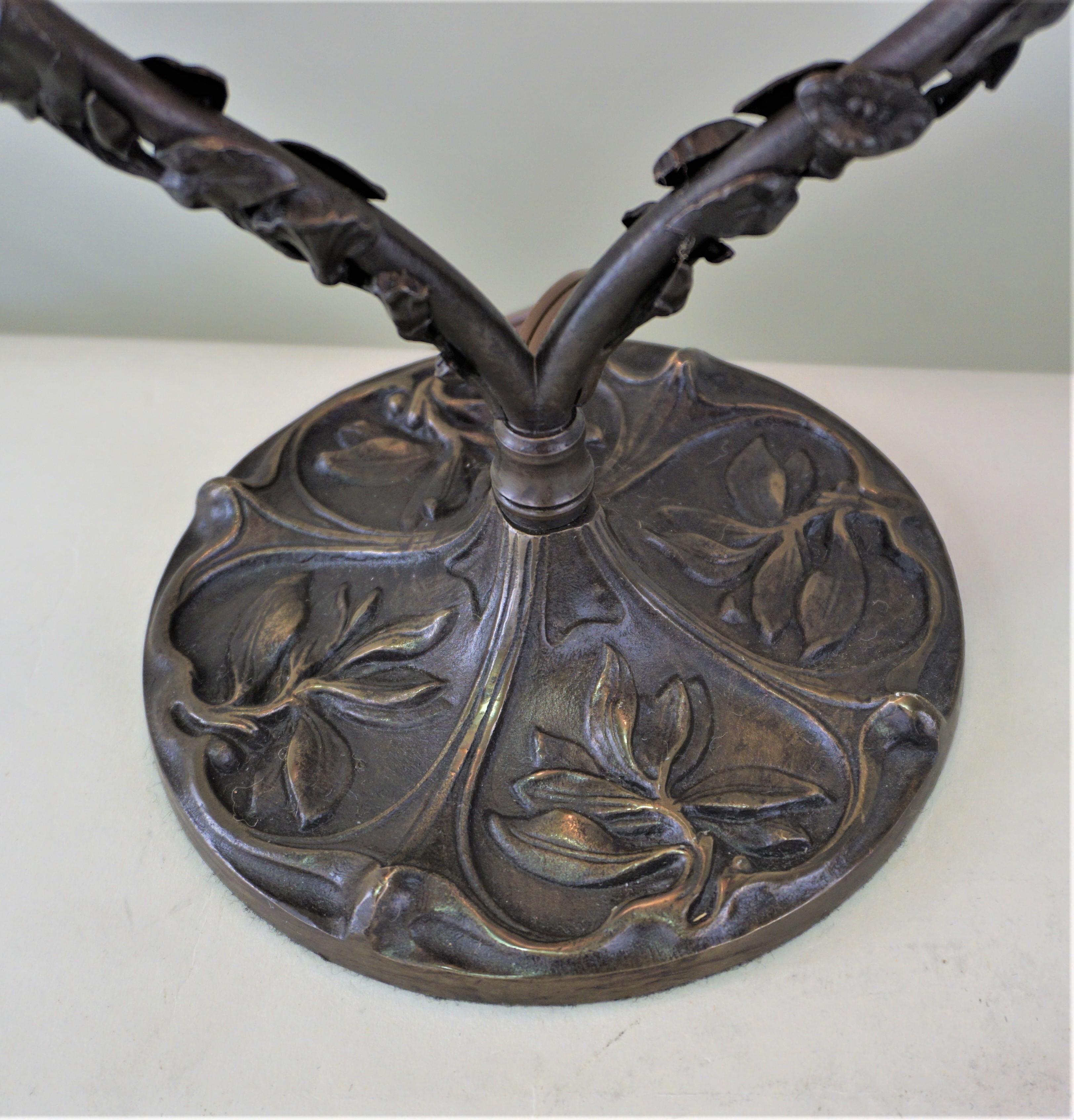 French Art Nouveau Bronze and Daum Glass Table lamp In Good Condition In Fairfax, VA