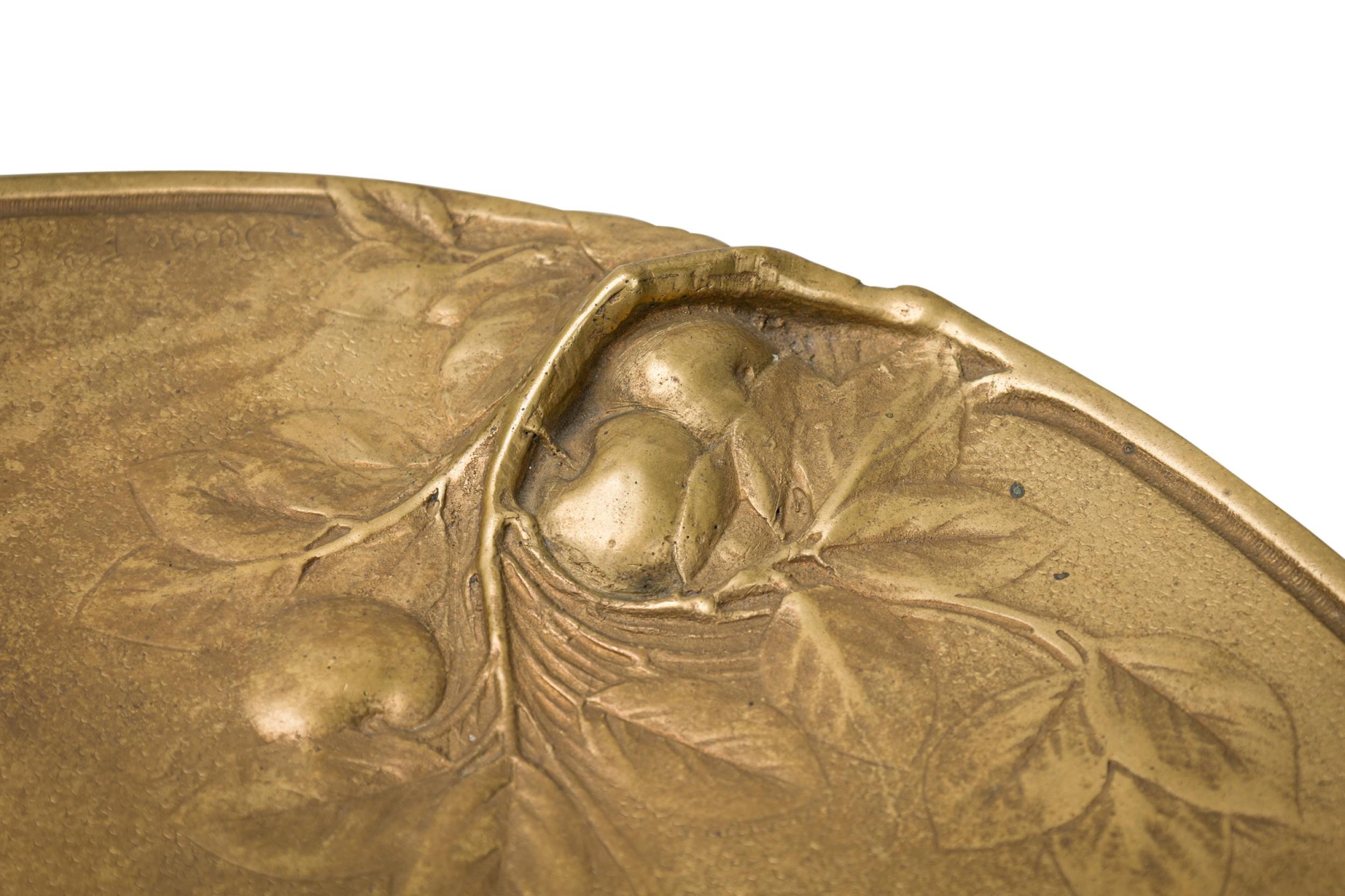 French Art Nouveau Bronze Dore Compote (Französisch) im Angebot