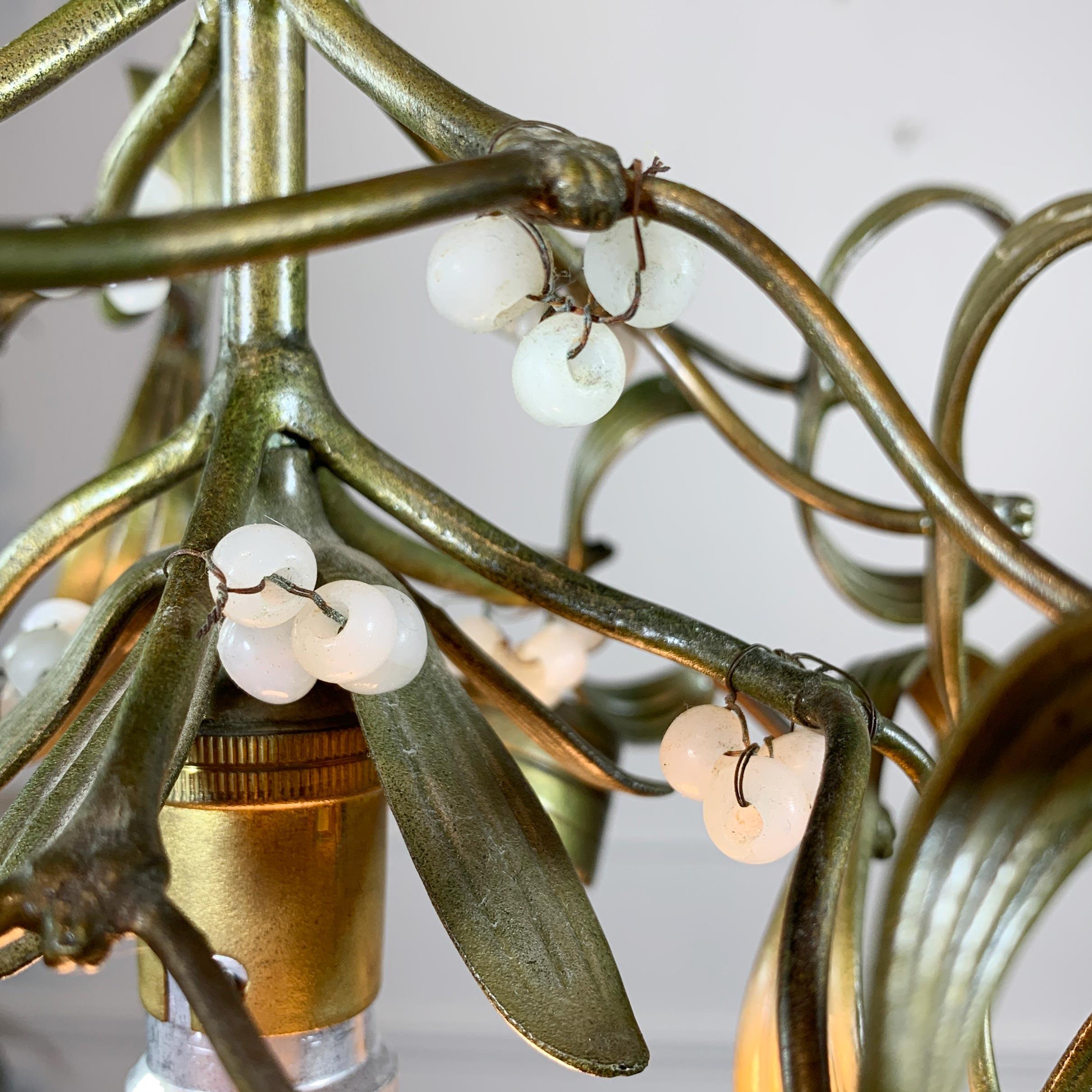 Französischer Jugendstil-Kronleuchter mit Mistletoe aus grüner Bronze (Art nouveau) im Angebot