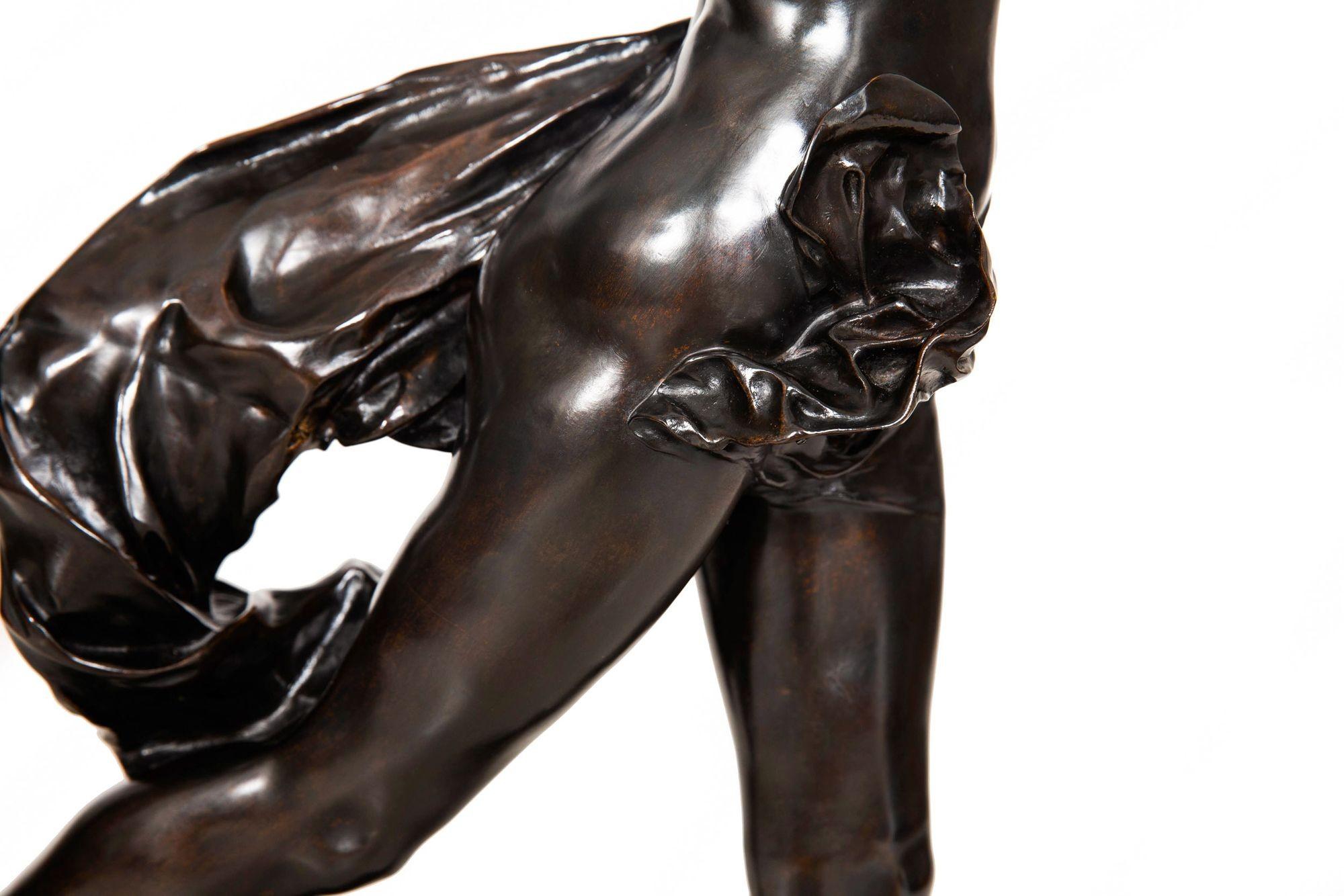 Escultura francesa Art Nouveau de bronce 