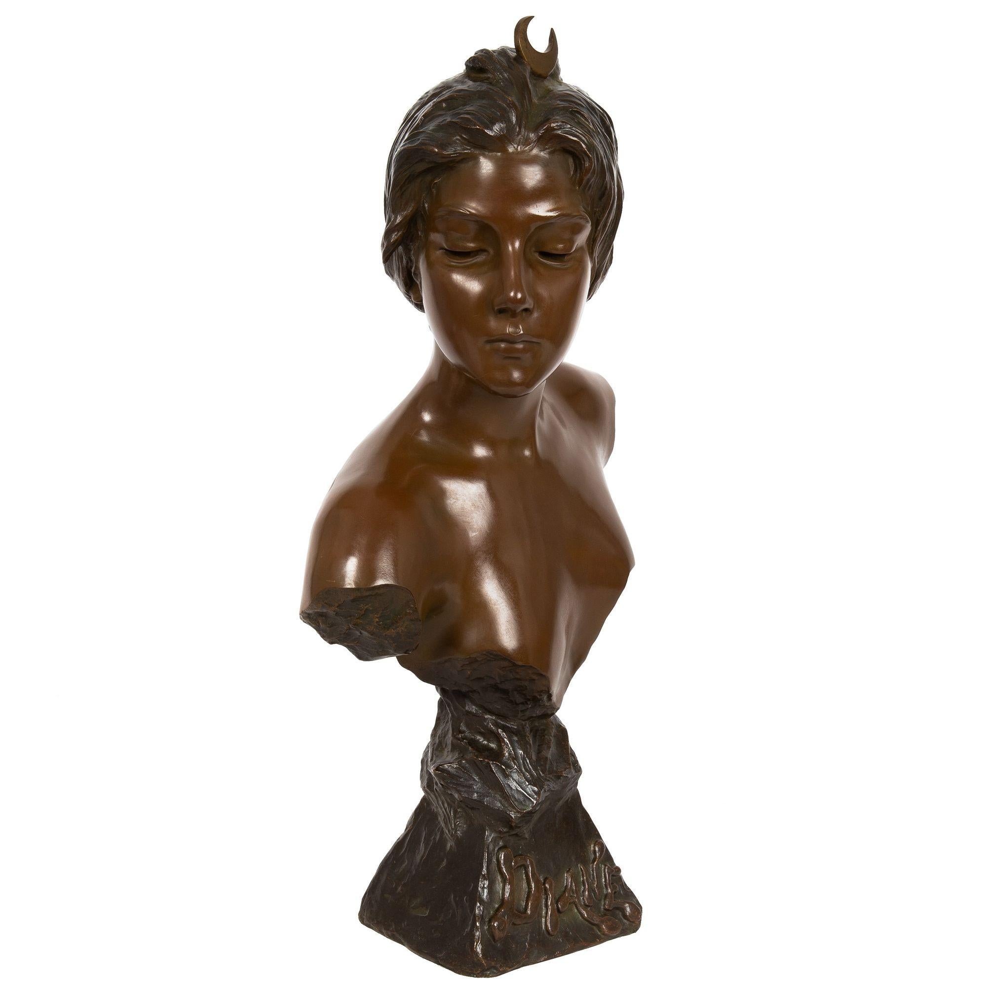 French Art Nouveau Bronze Sculpture “Bust of Diana” by Emmanuel Villanis For Sale 15