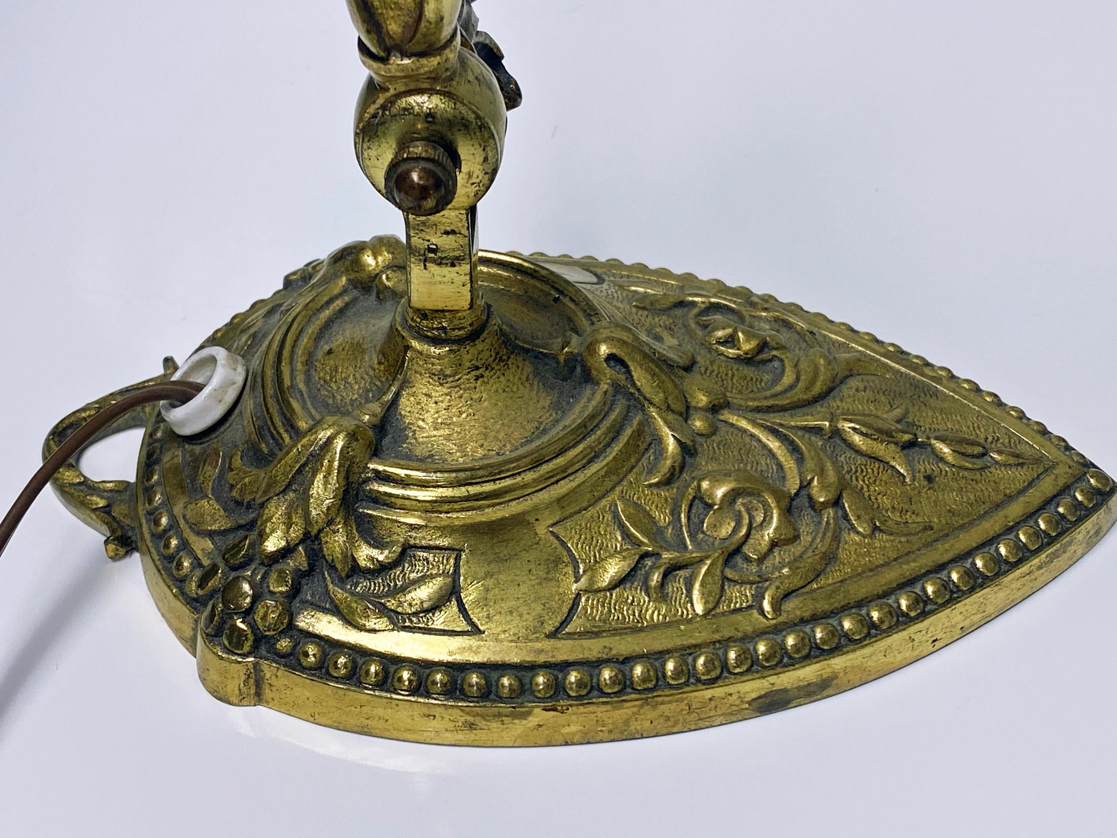 French Art Nouveau Bronze Table Desk Lamp, circa 1920 1