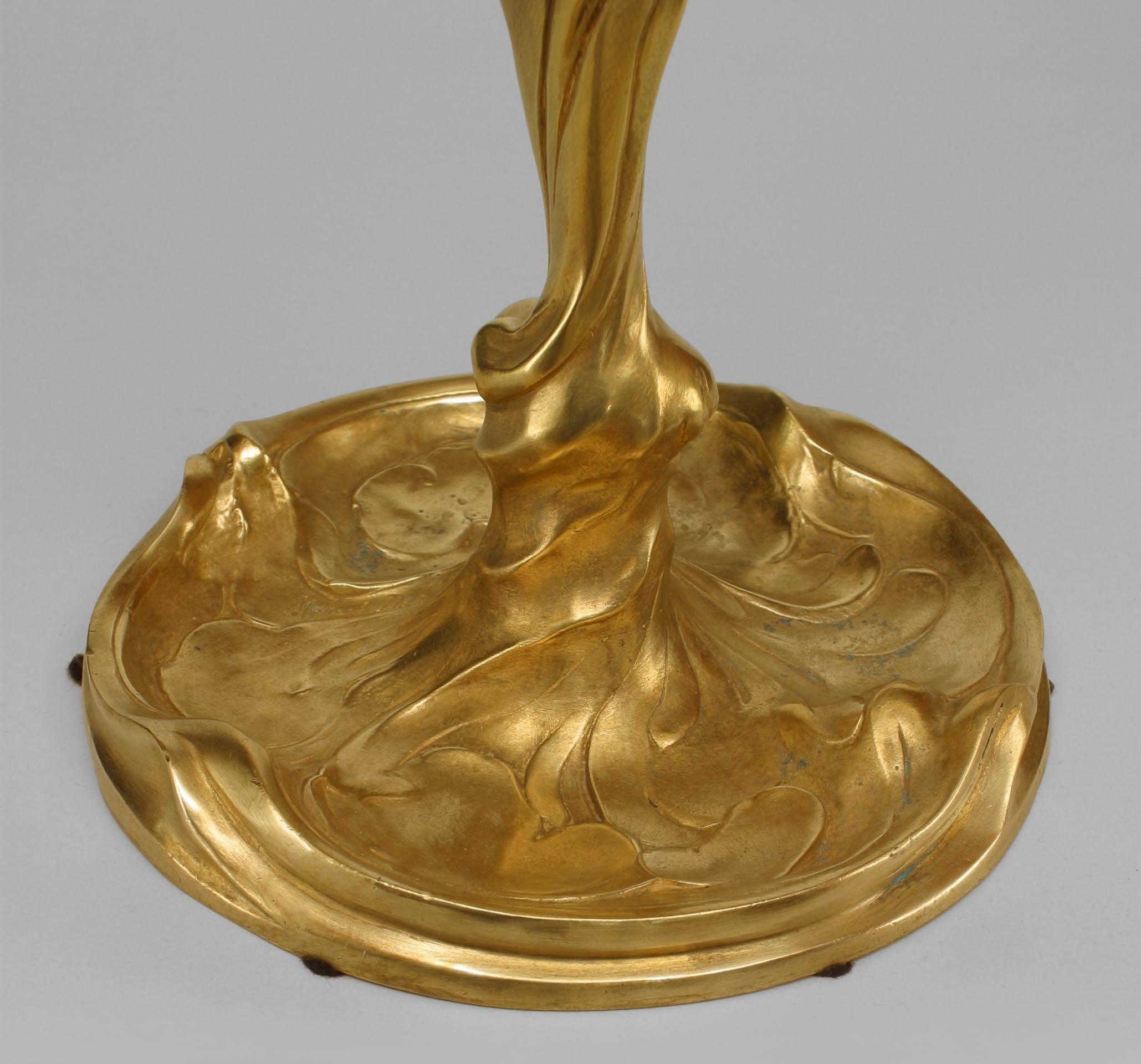 French Art Nouveau Delal Figural Table Lamp For Sale 4