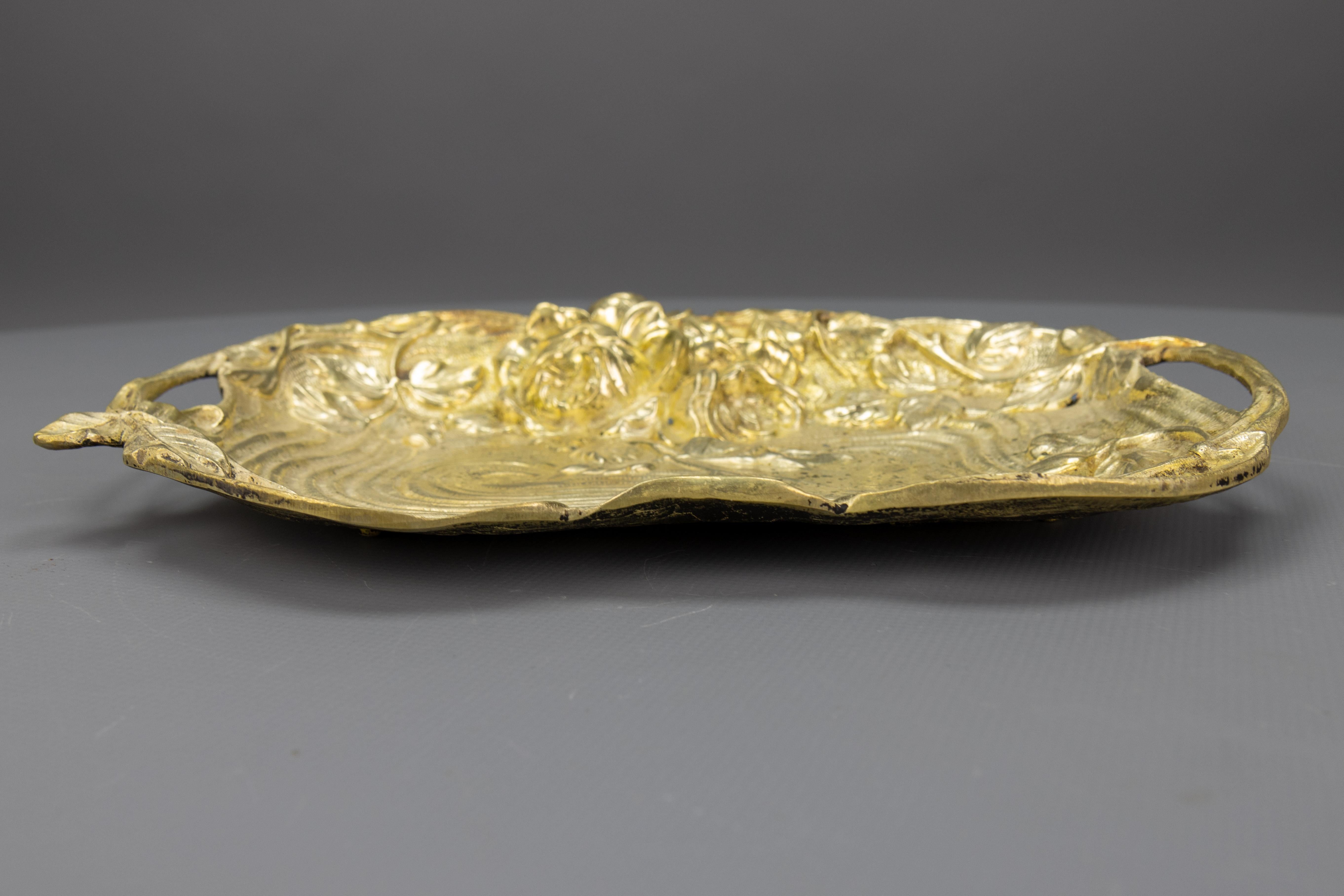 French Art Nouveau Bronze Tray with Roses Relief, circa 1920 For Sale 11