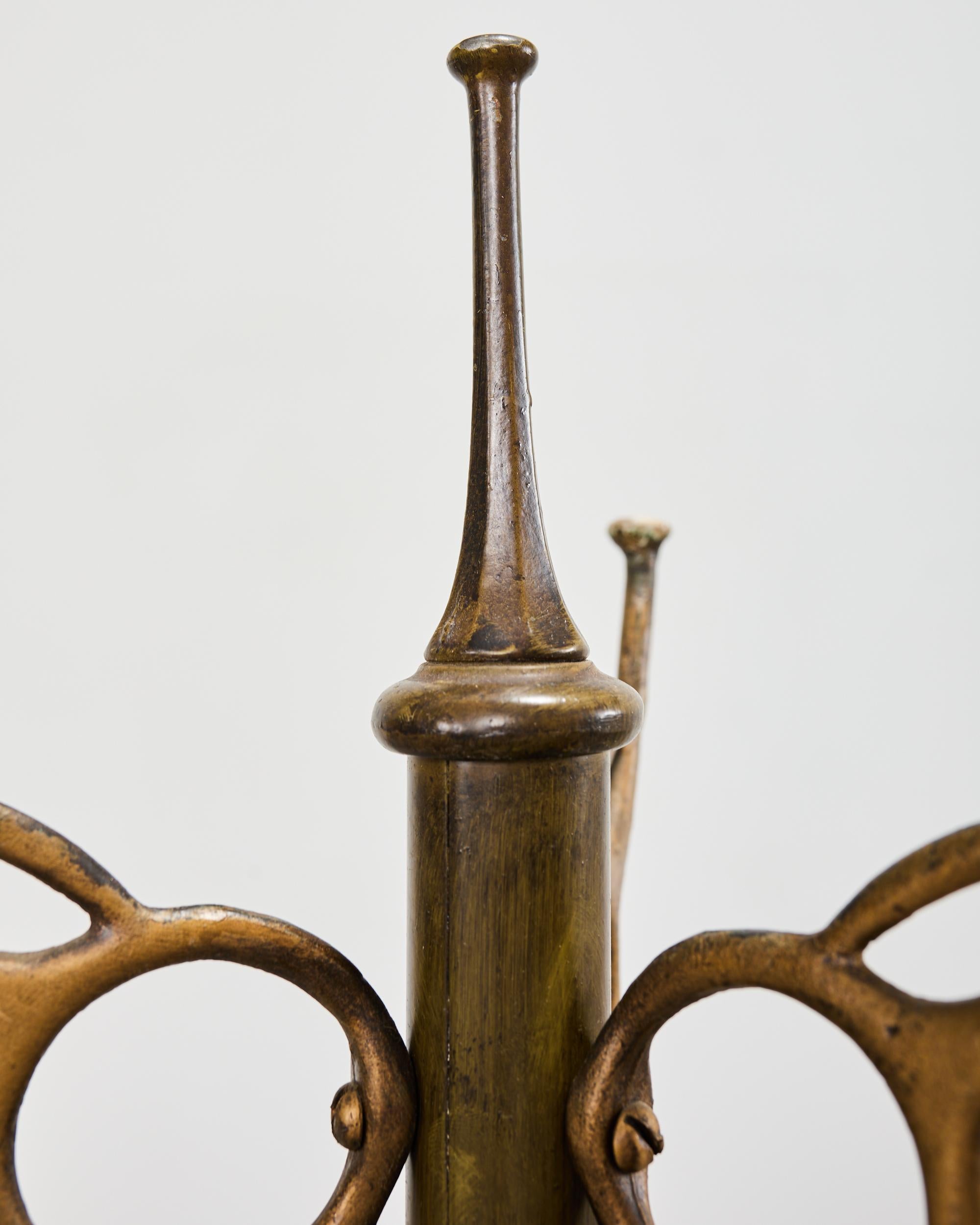 Fer Porte-manteau en fer bronzé Art Nouveau Français Porte-parapluie en vente
