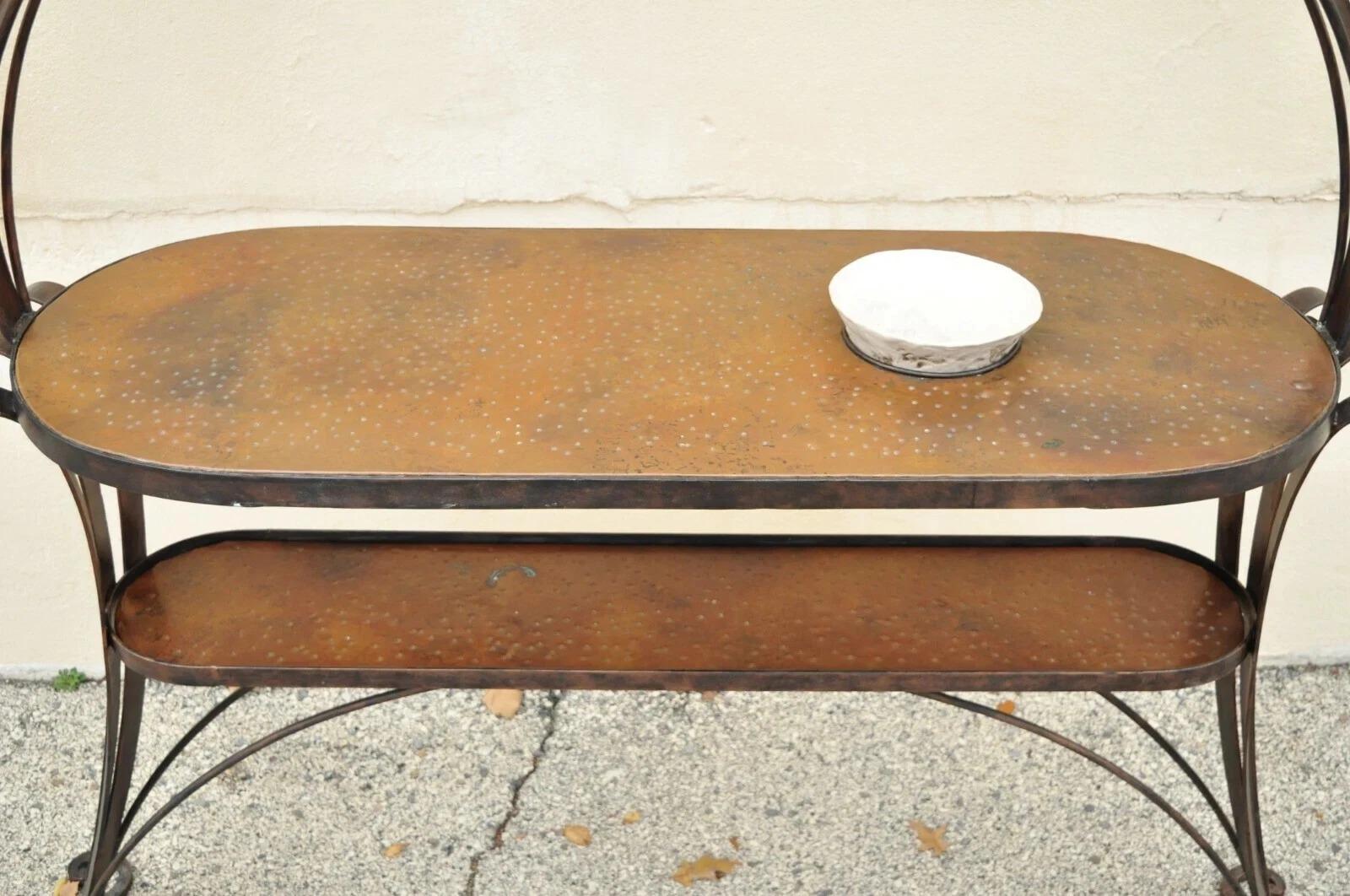 Art Nouveau Brutalista Francés de Mediados de Siglo Mesa de Bar de Hierro Desplazable para Isla de Cocina Desconocido en venta