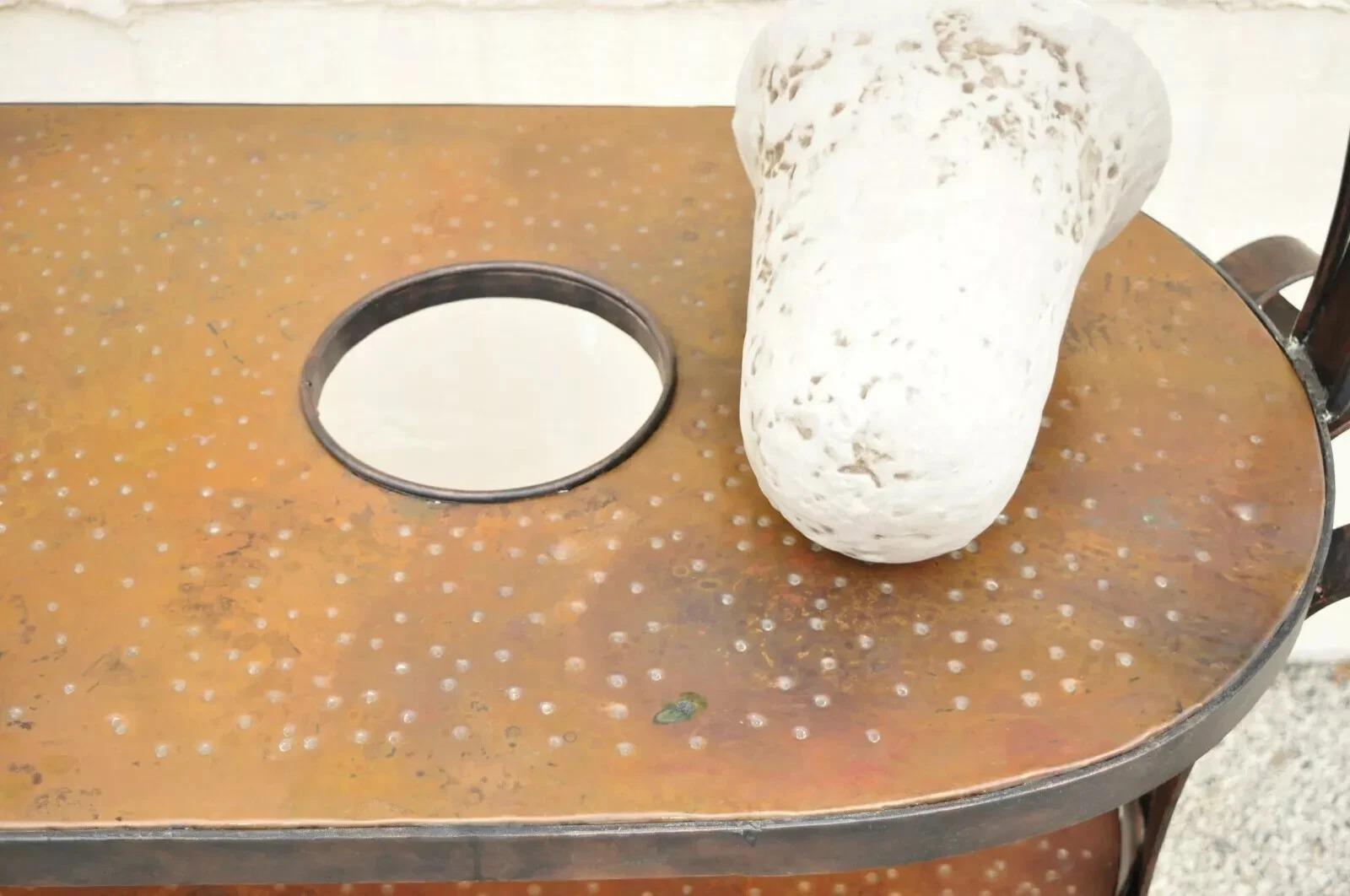 Art Nouveau Brutalista Francés de Mediados de Siglo Mesa de Bar de Hierro Desplazable para Isla de Cocina en Bueno estado para la venta en Philadelphia, PA