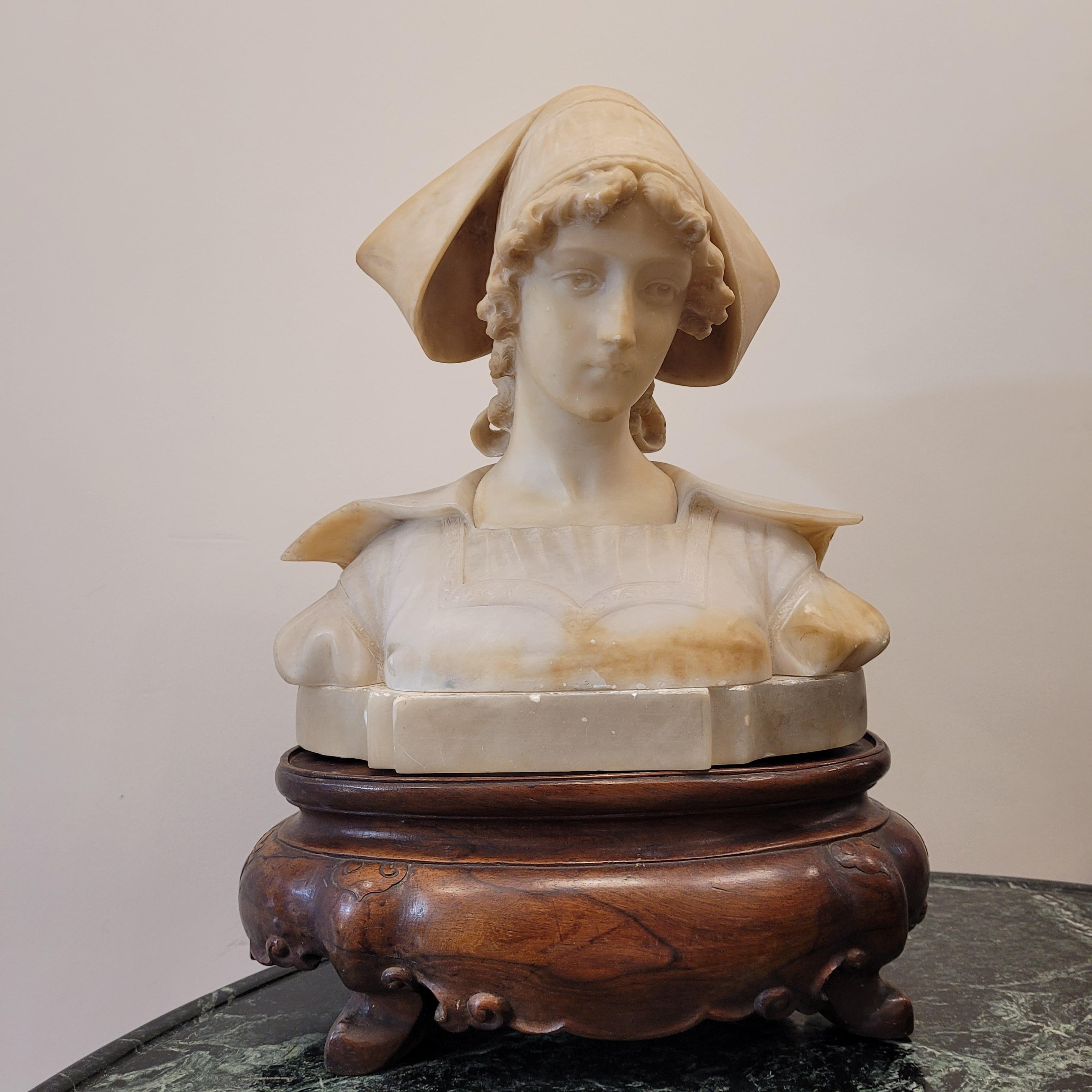 French Art Nouveau  Bust of a “Breton woman”  alabaster wood In Good Condition For Sale In Valladolid, ES