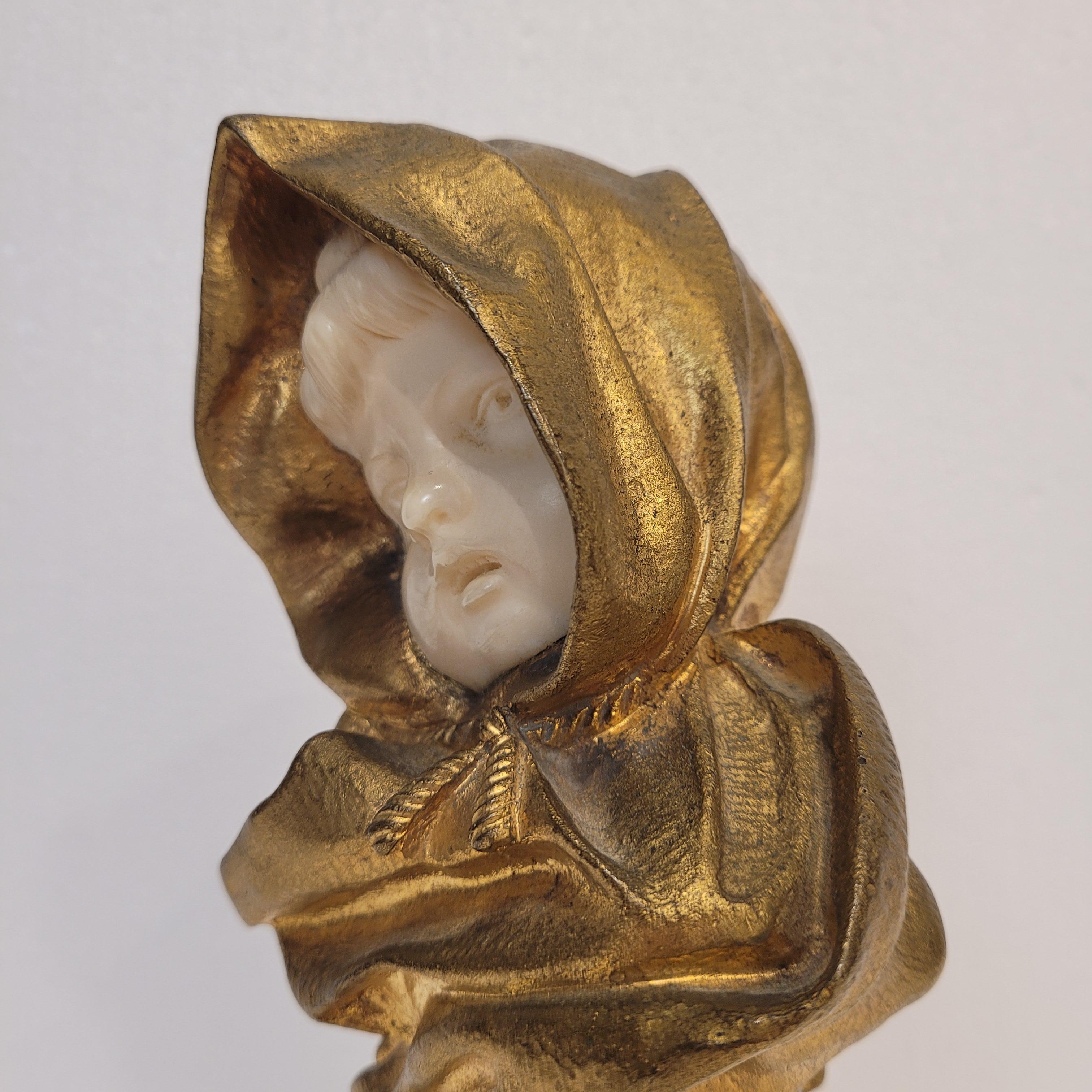 Buste d'enfant en marbre chrysoelephantine Art nouveau français, d'après G. de Thouin en vente 3