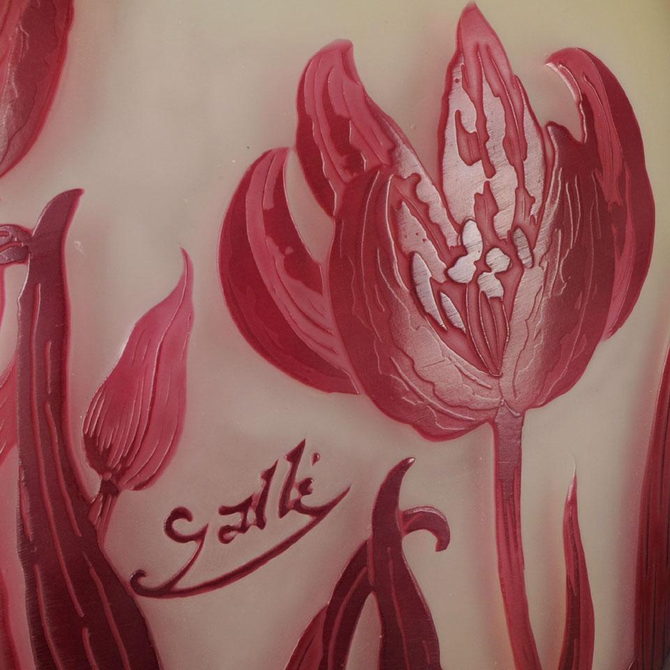 French Art Nouveau Cameo Acid cut & Etched Glass Tulip Vase by Emile Gallé 4