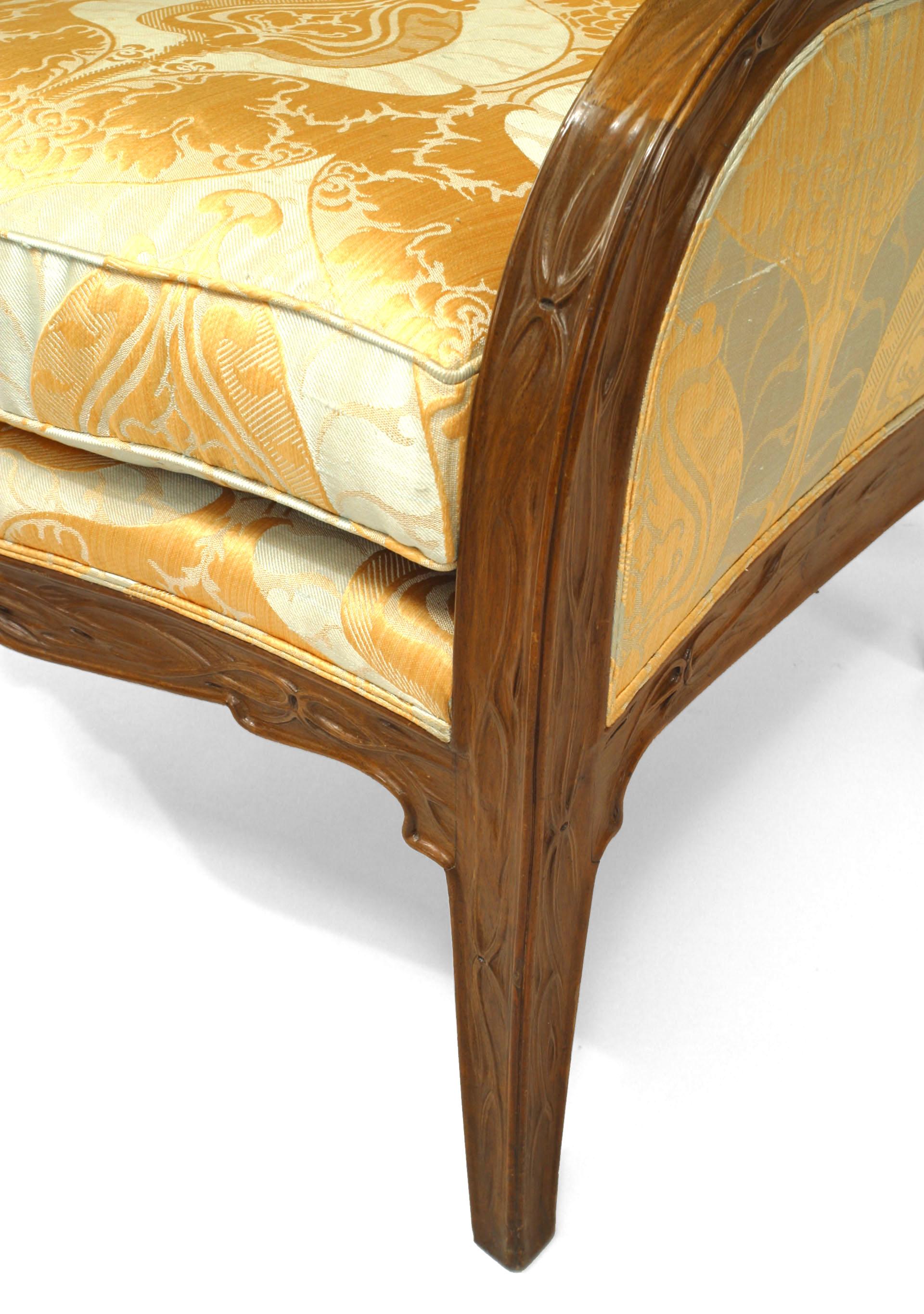 Louis Majorelle French Art Nouveau Walnut Berg√©re Arm Chair For Sale 2