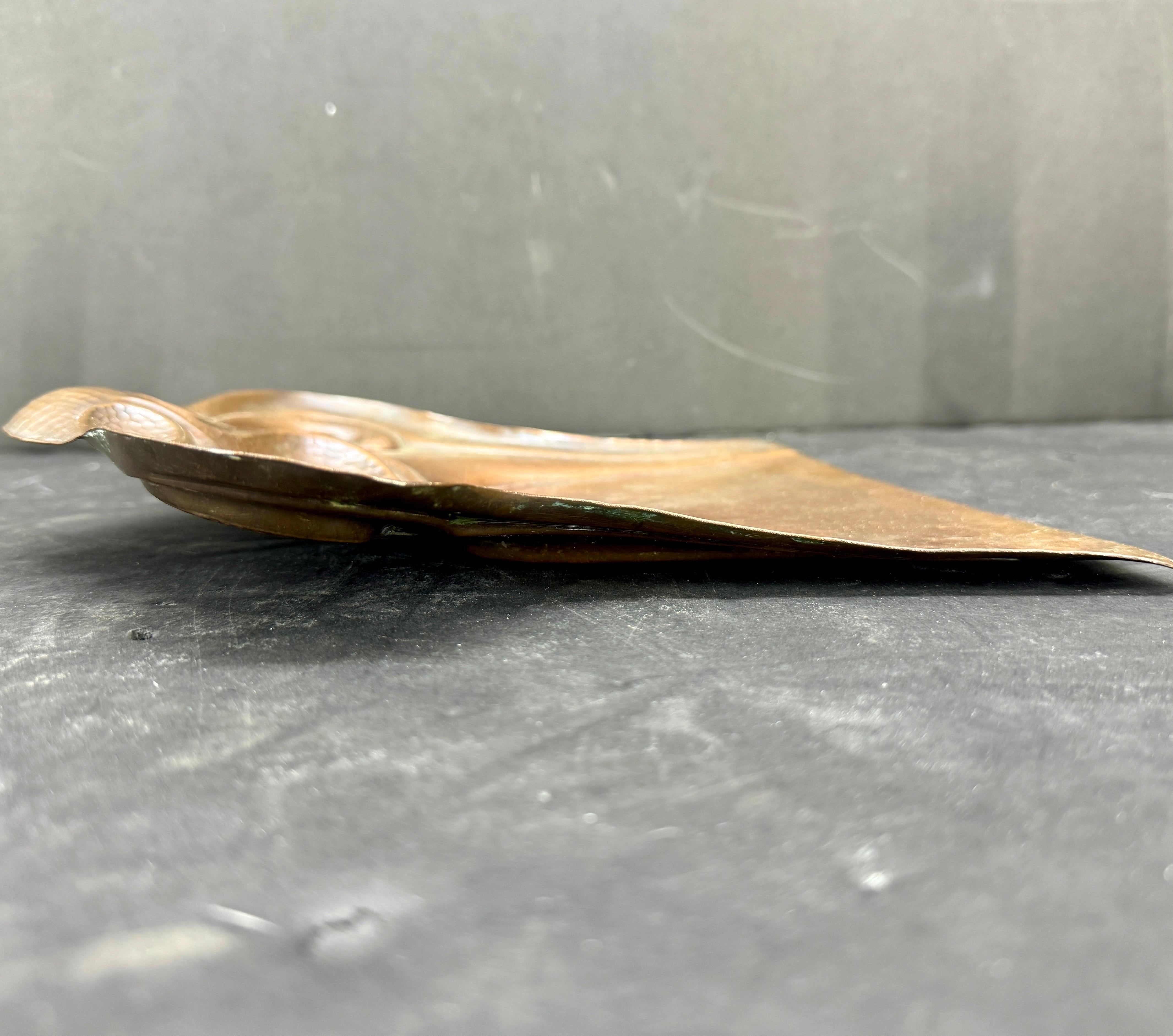 French Art Nouveau Copper Table Crumb Tray and Sweeper For Sale 7