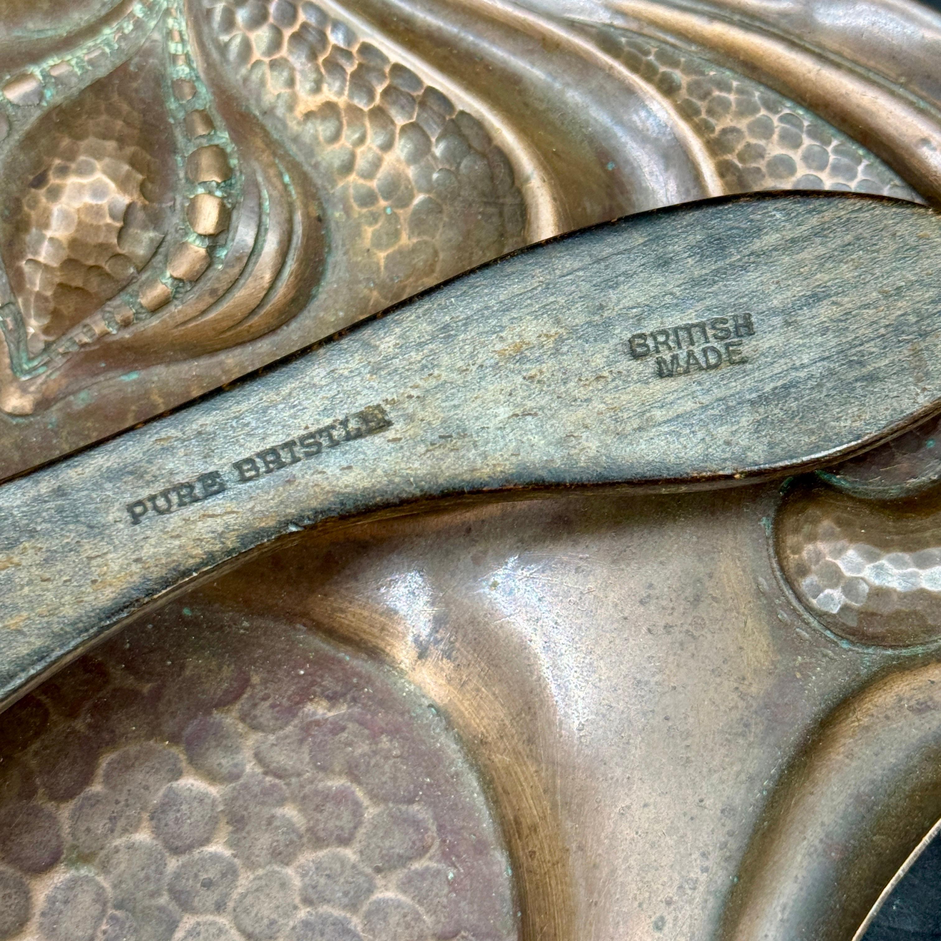 French Art Nouveau Copper Table Crumb Tray and Sweeper For Sale 3
