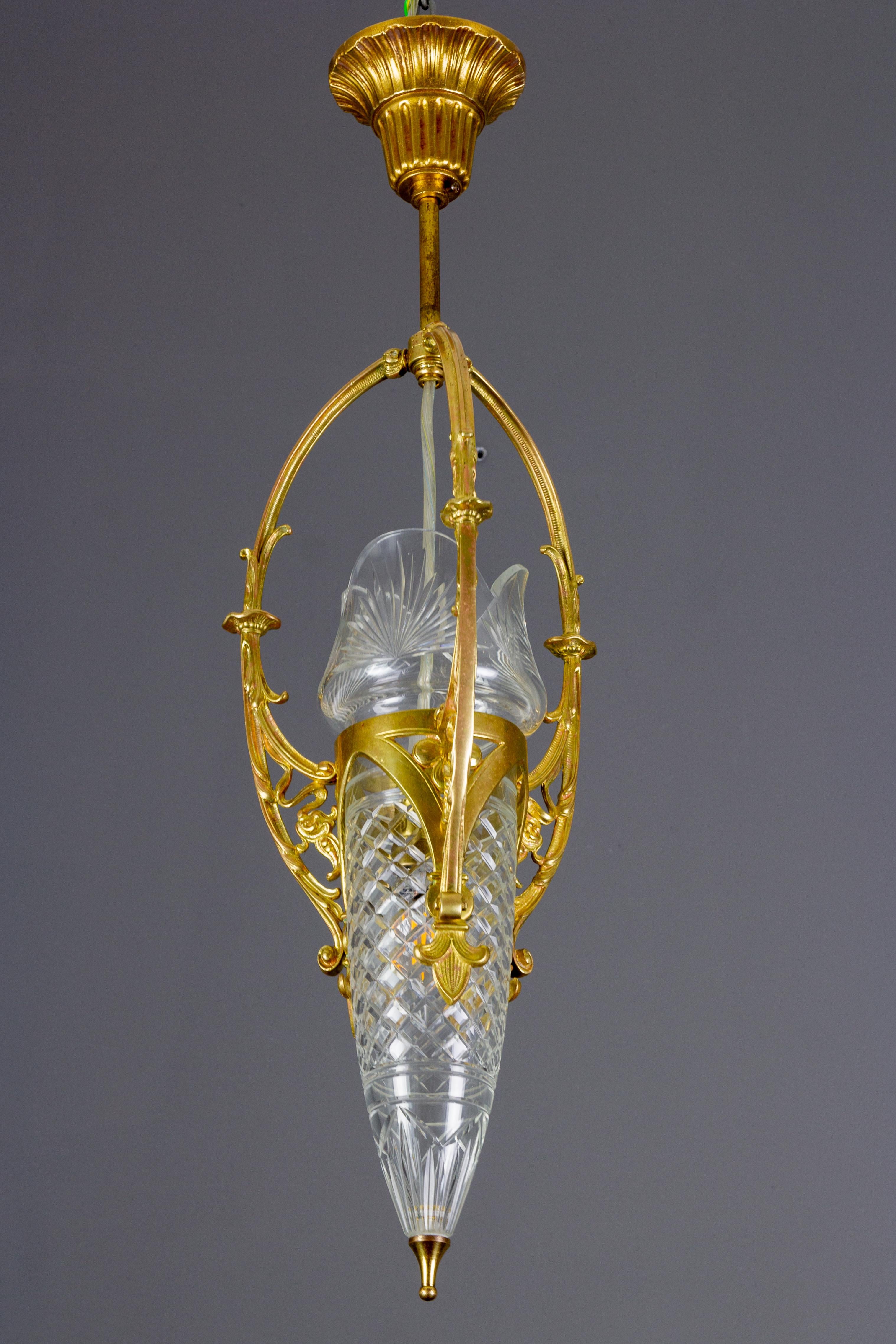 French Art Nouveau Cut Crystal Glass and Brass Pendant Light, Early 20th Century 1