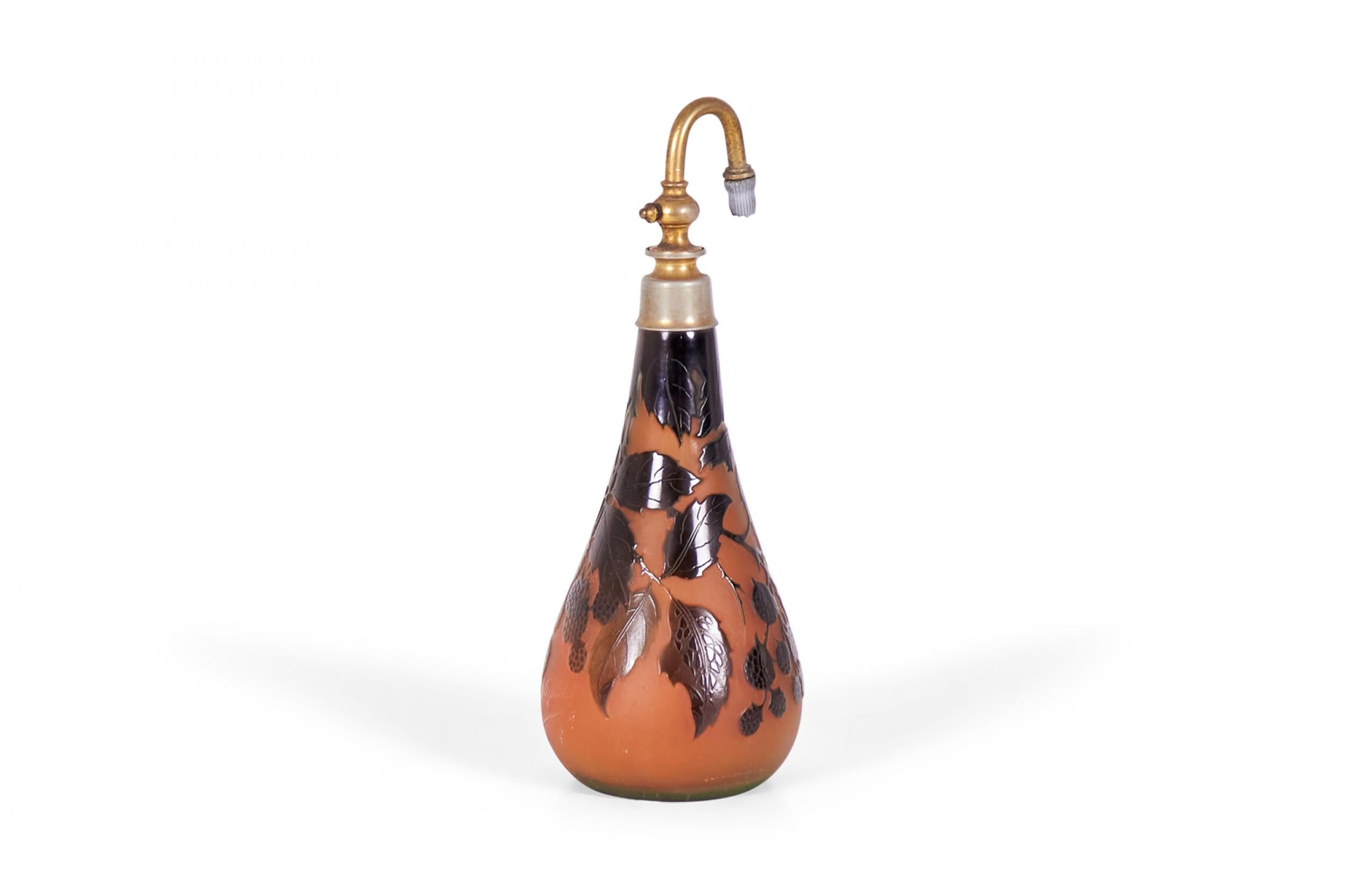 Französischer Jugendstil D'Arguental Parfümflasche (Handgefertigt) im Angebot