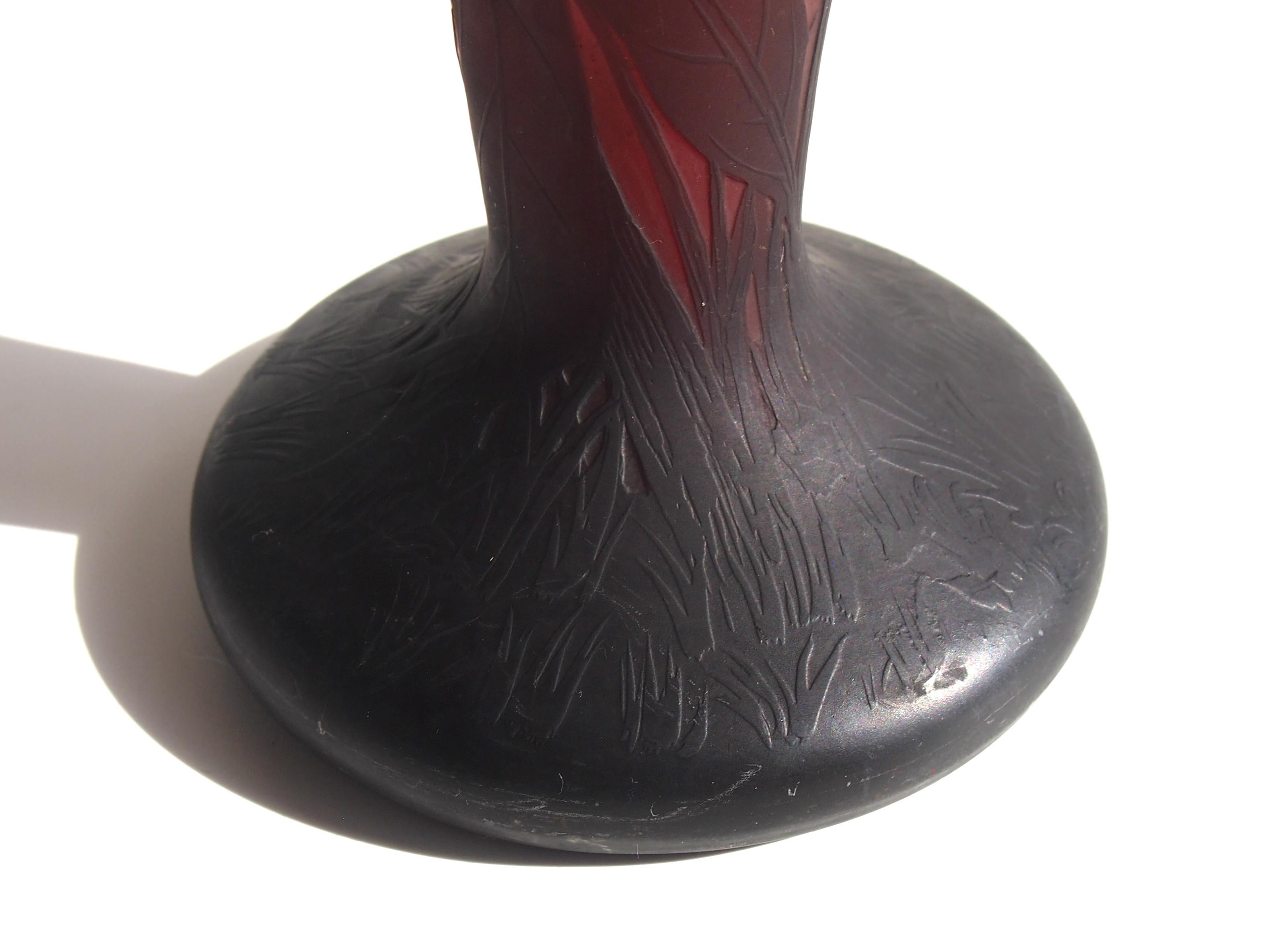 Début du 20ème siècle Vase à coq en verre camée Daum Art Nouveau 1900 en vente