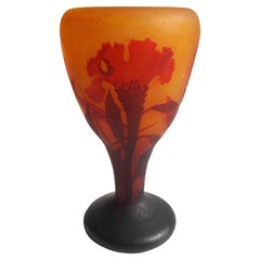 French Art Nouveau Daum Cameo Glass Cockscomb Vase 1900