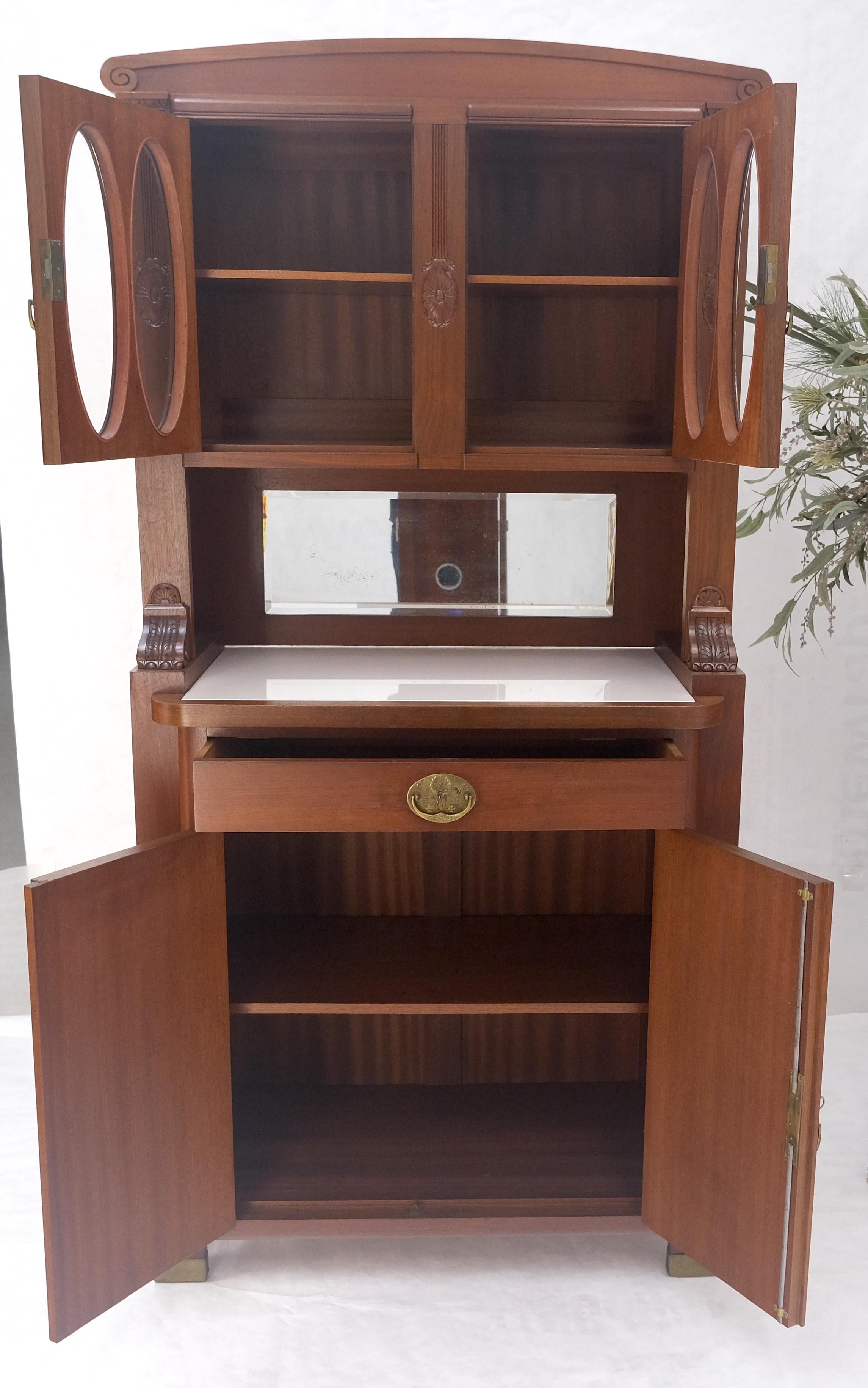 Credenza francese Art Nouveau Deco in legno di noce e radica, alta 78
