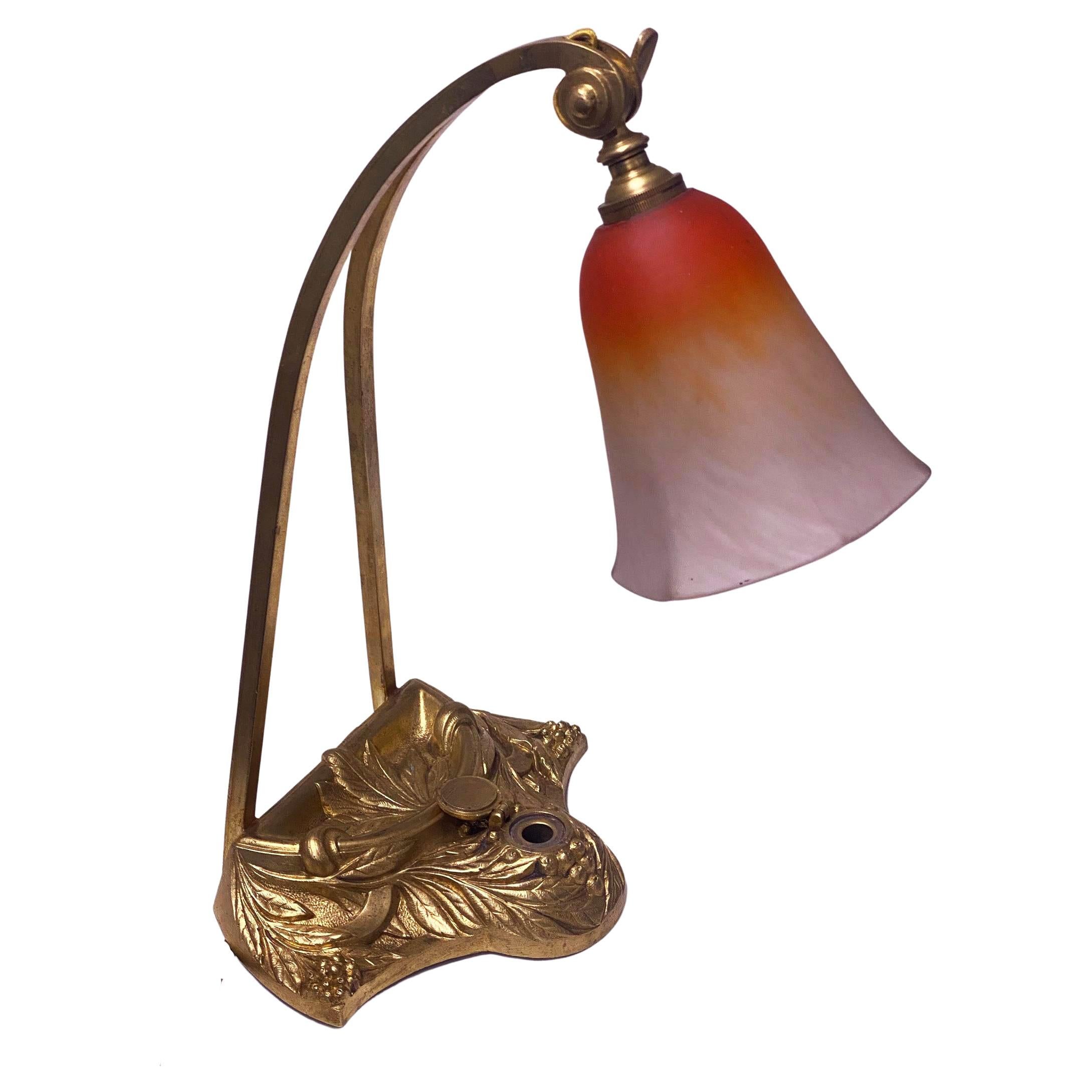 French Art Nouveau Desk Table Lamp by Charles Schneider, C. 1920 In Good Condition For Sale In Toronto, Ontario
