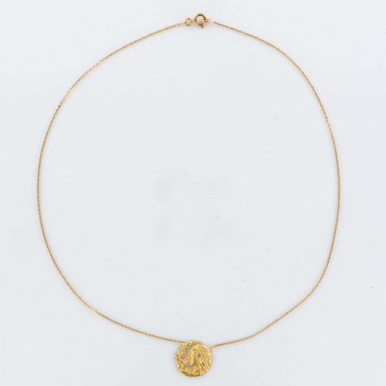 French Art Nouveau Diamond 18 Karat Yellow Gold Thin Chain Medallion For Sale 2